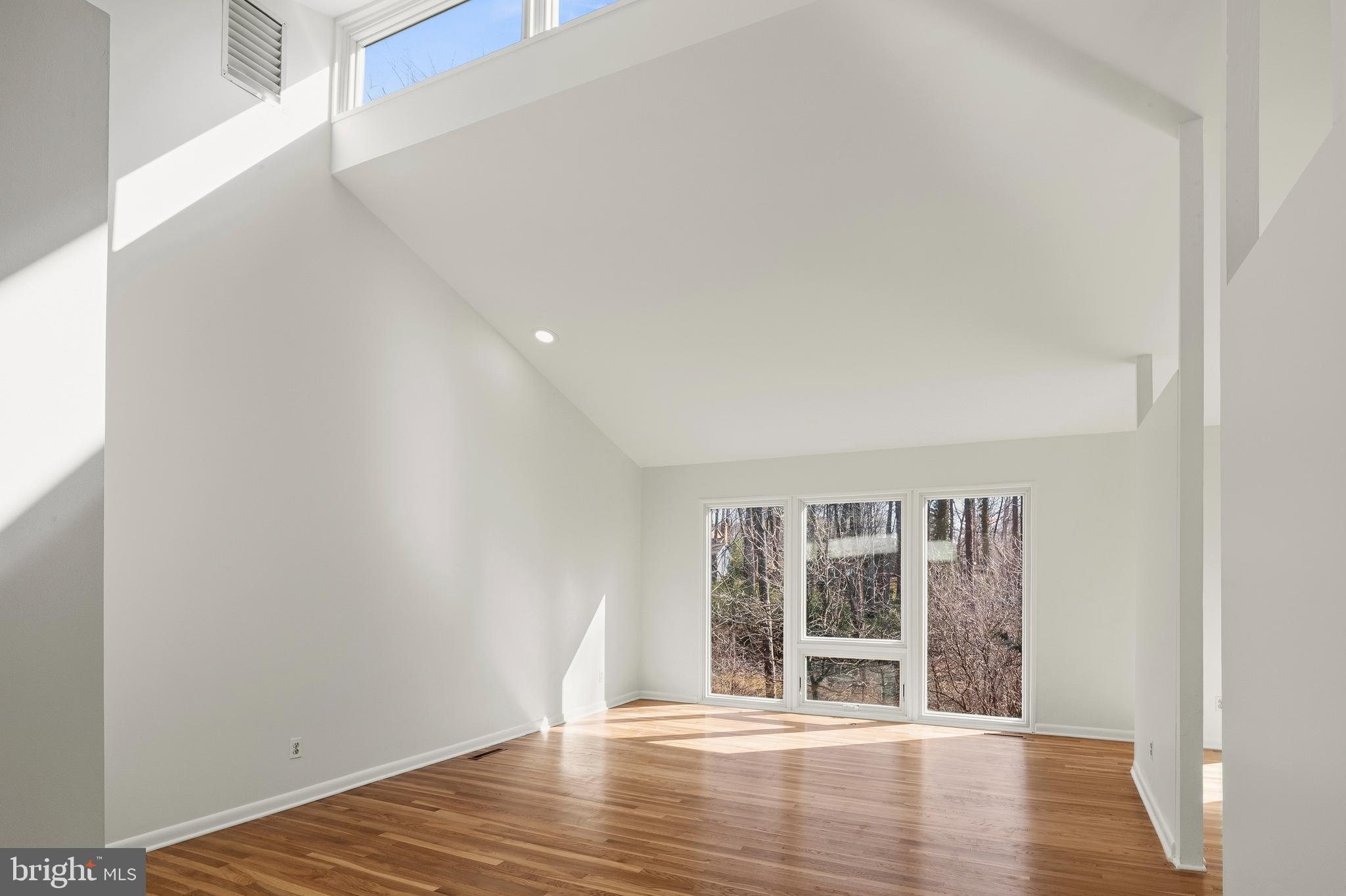 SWANSFIELD - Residential