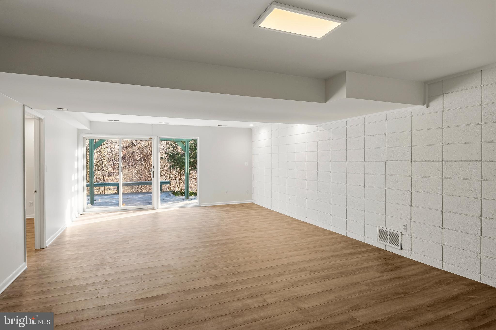 SWANSFIELD - Residential