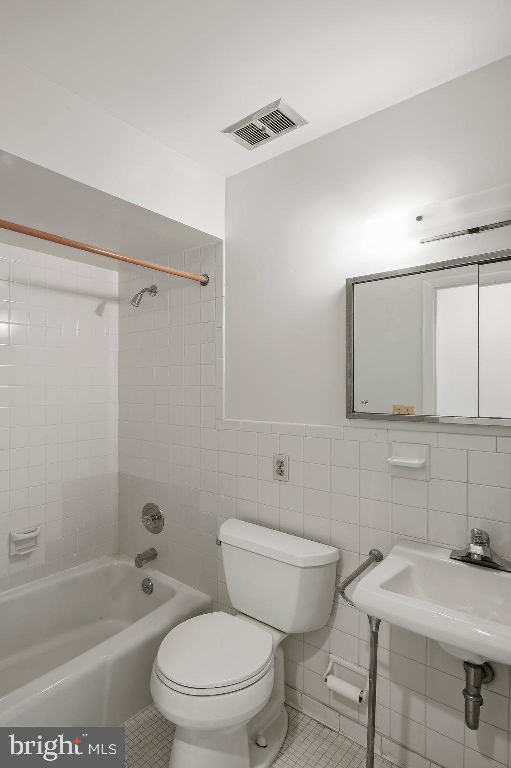 SWANSFIELD - Residential