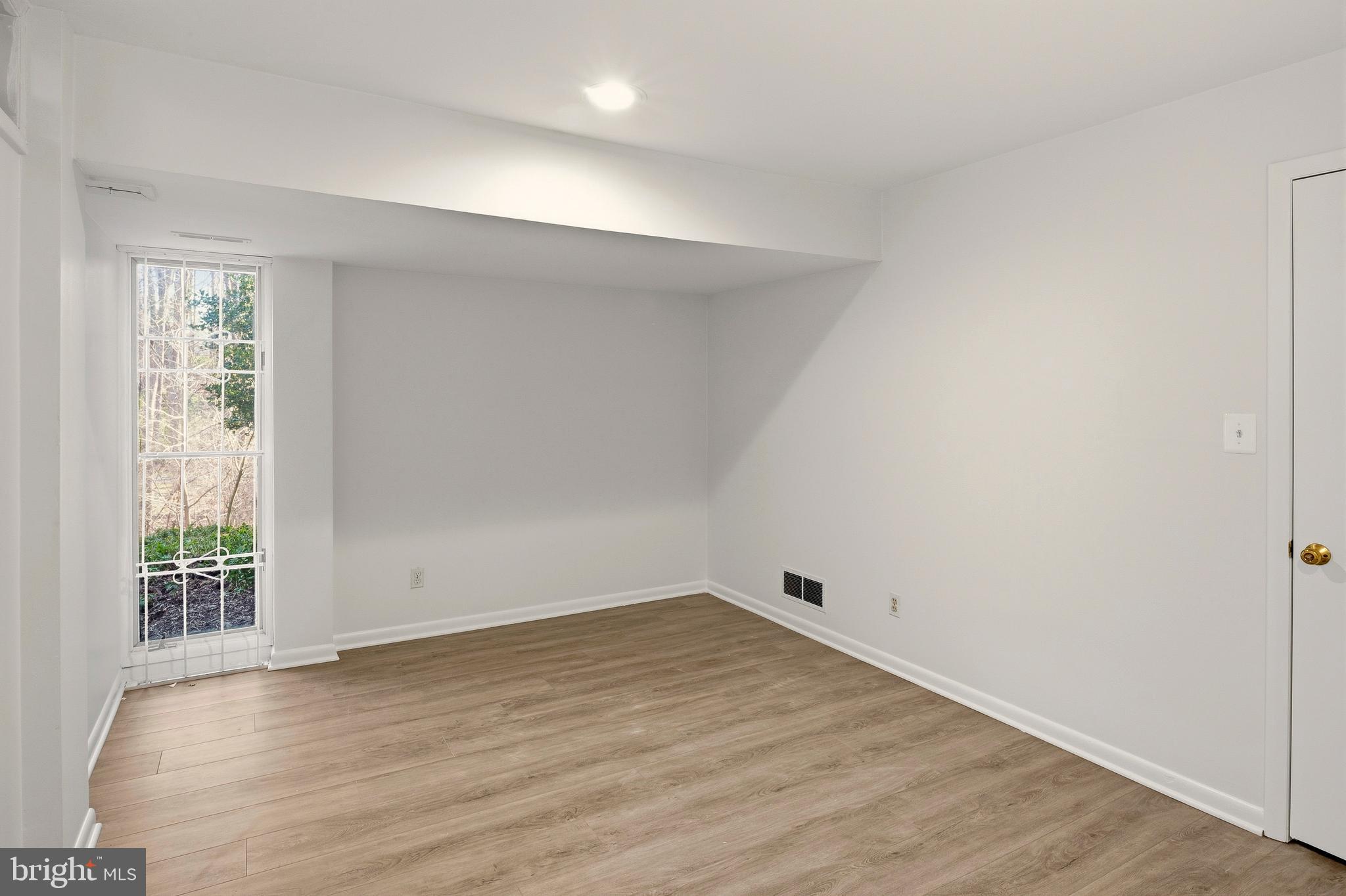 SWANSFIELD - Residential