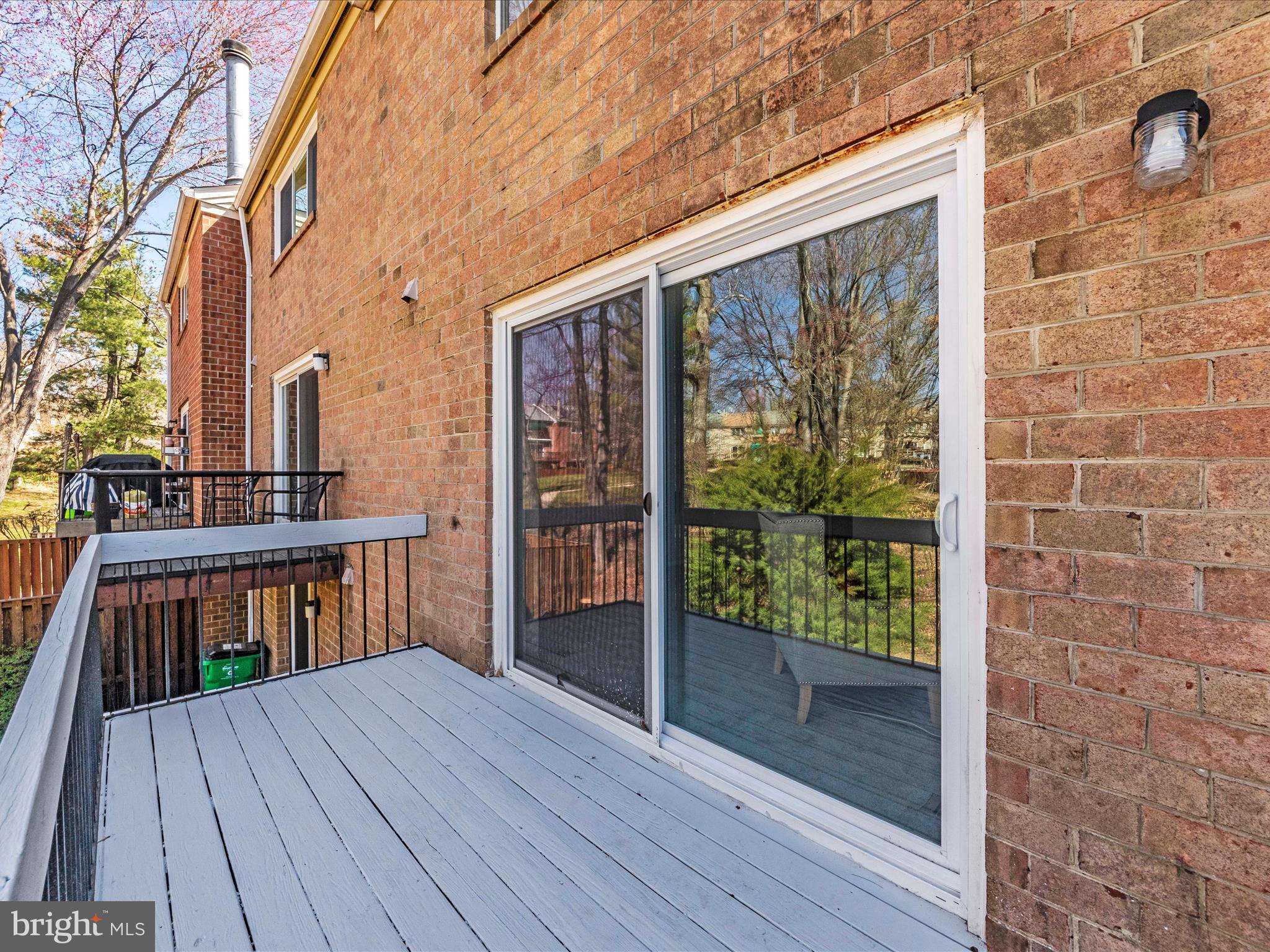 HICKORY HOLLOW - Residential