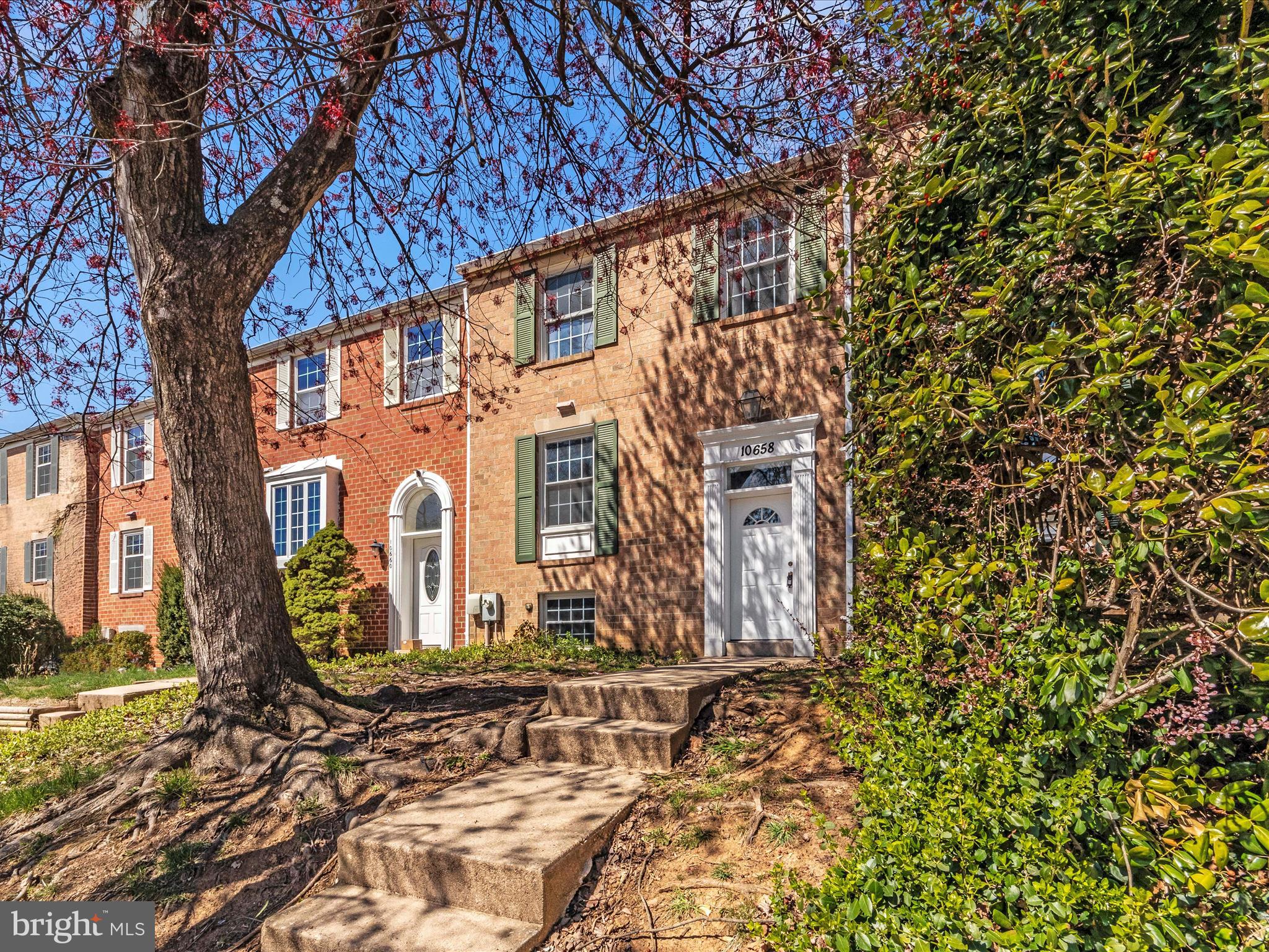 HICKORY HOLLOW - Residential