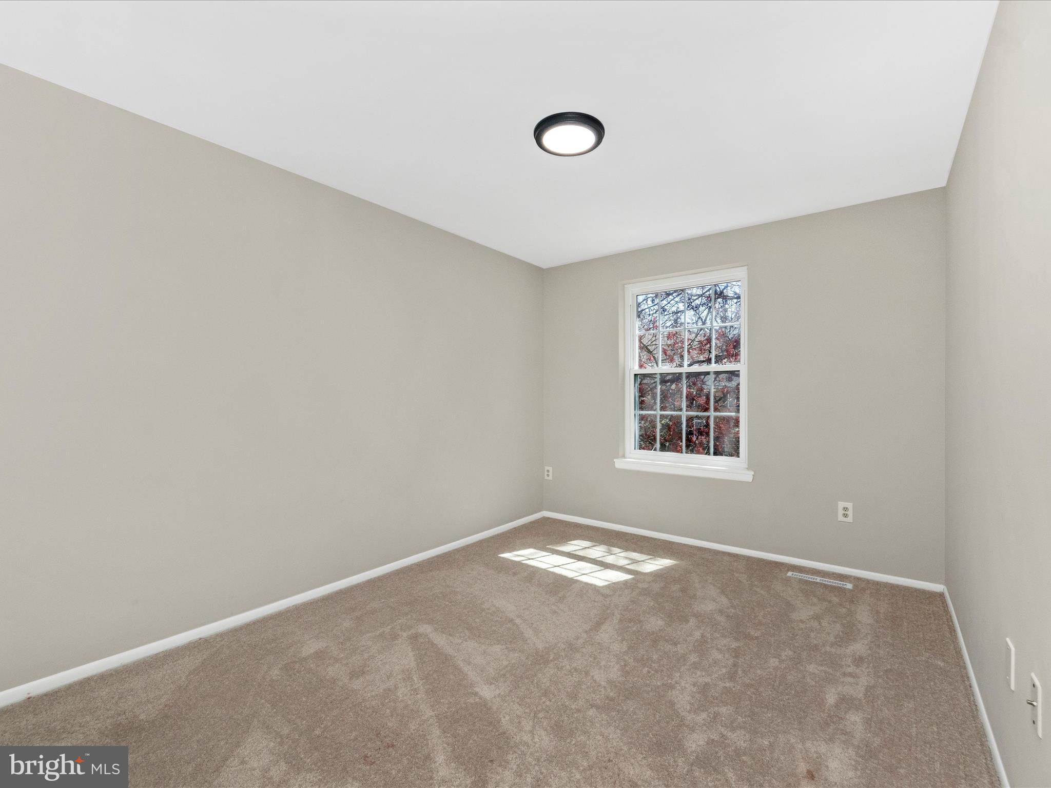 HICKORY HOLLOW - Residential