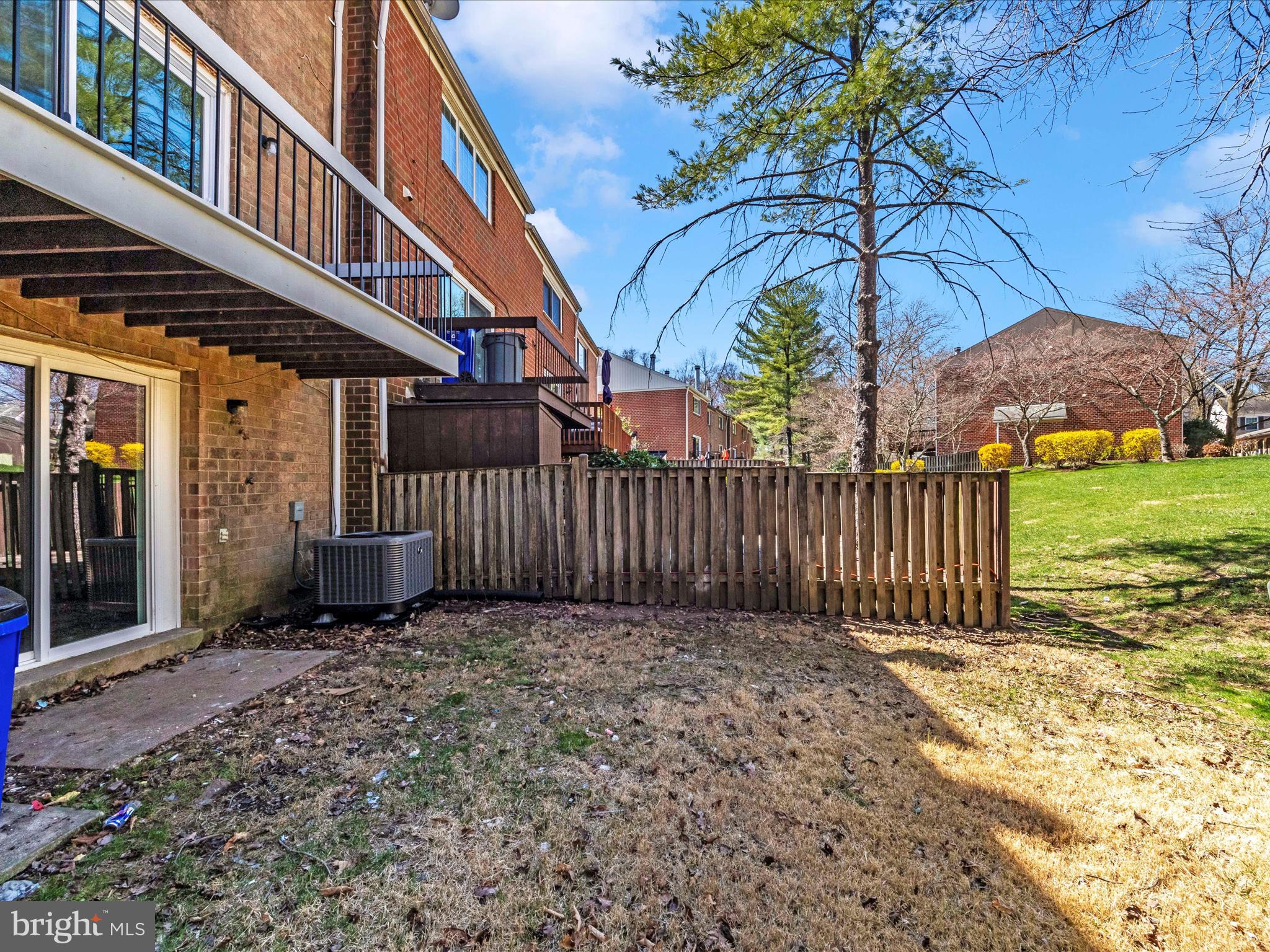 HICKORY HOLLOW - Residential