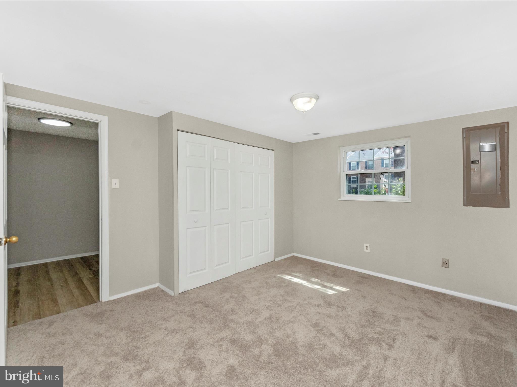 HICKORY HOLLOW - Residential