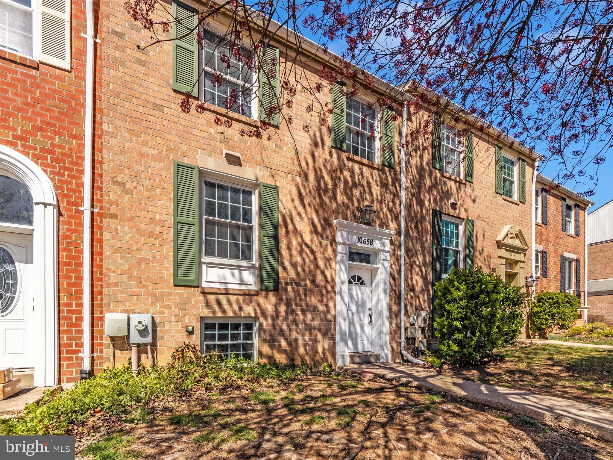 HICKORY HOLLOW - Residential