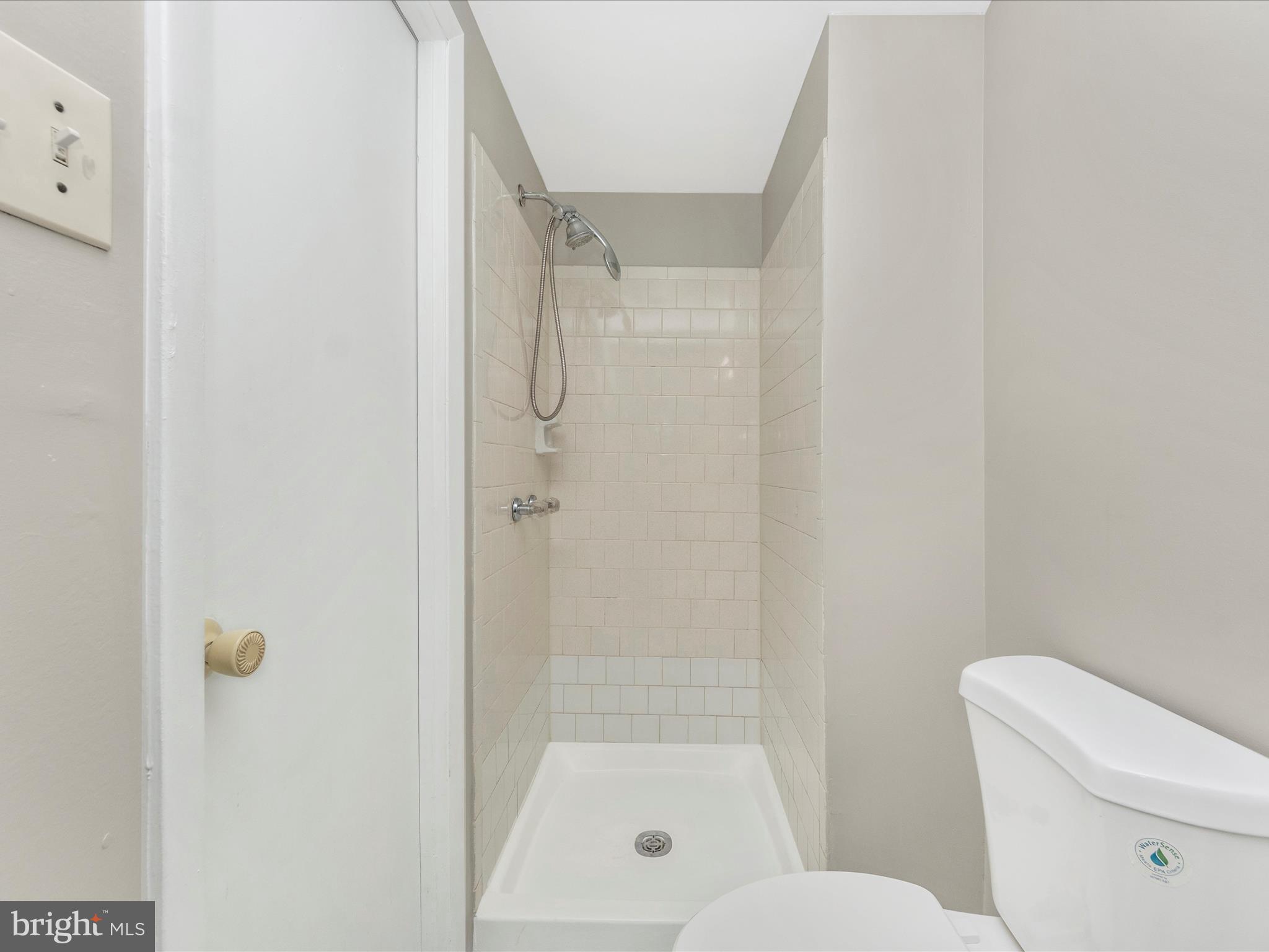 HICKORY HOLLOW - Residential