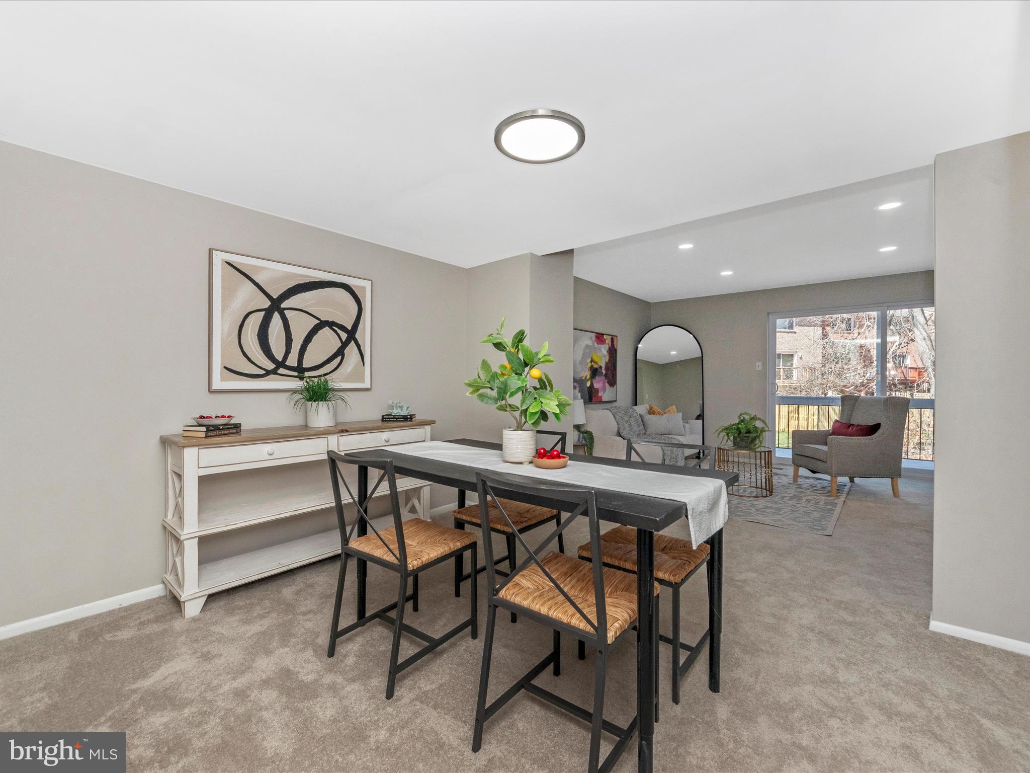 HICKORY HOLLOW - Residential