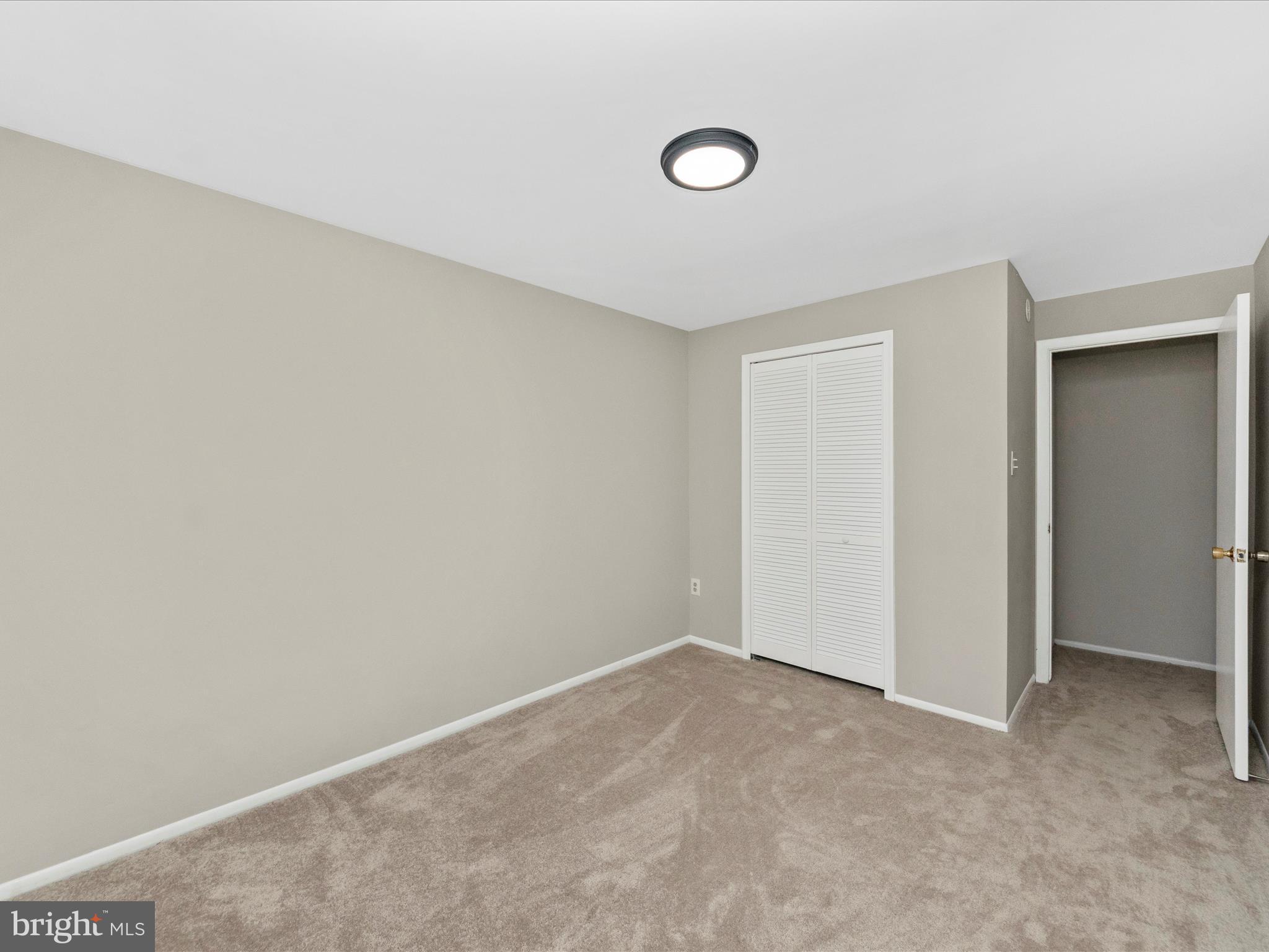 HICKORY HOLLOW - Residential