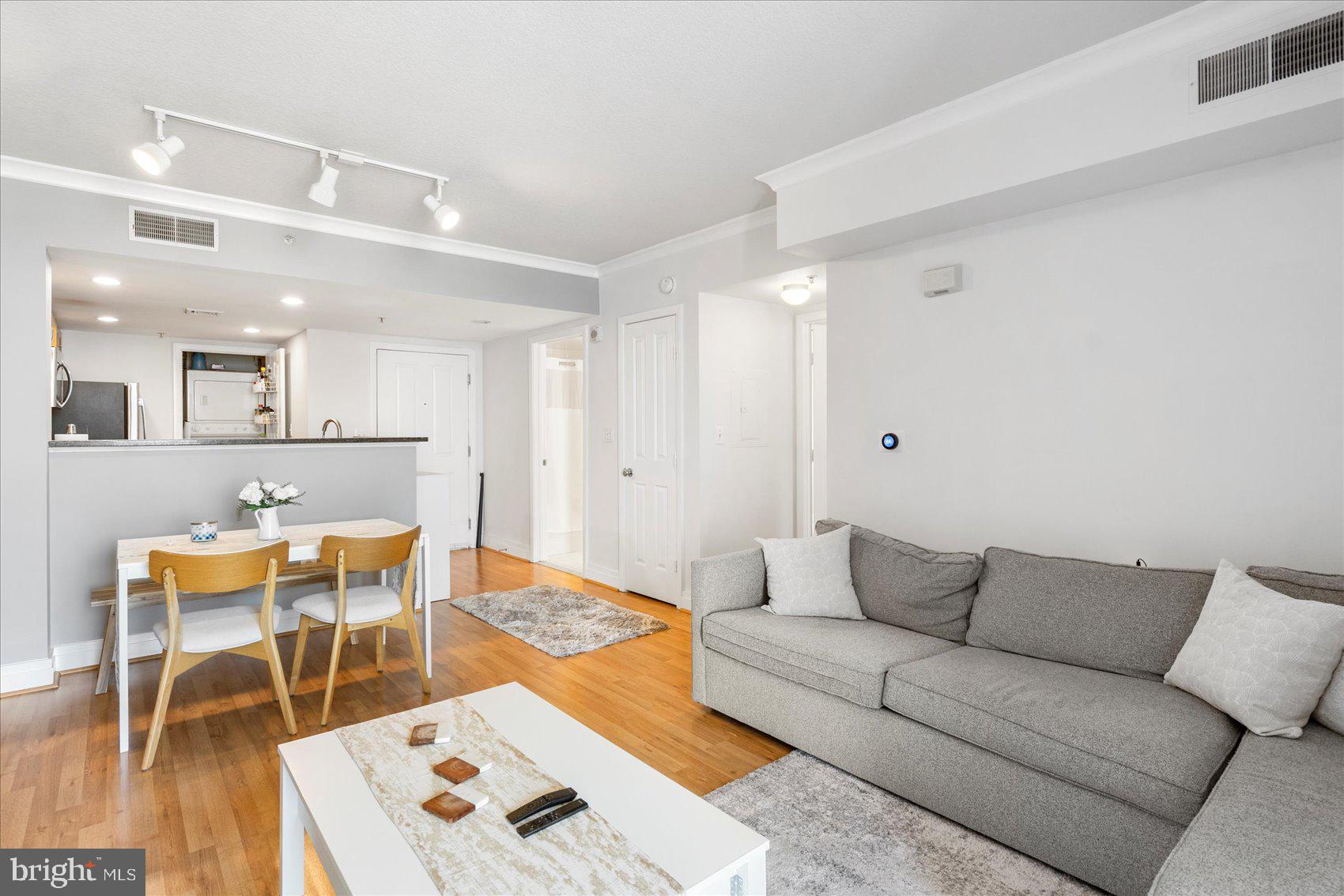 DOWNTOWN - Residential