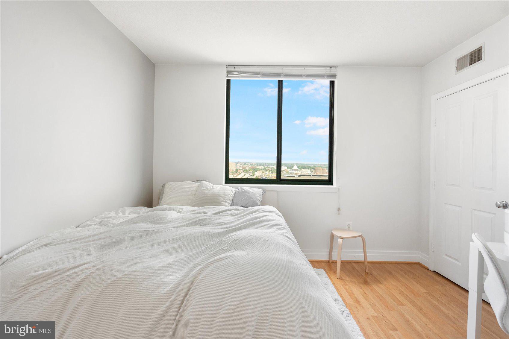 DOWNTOWN - Residential