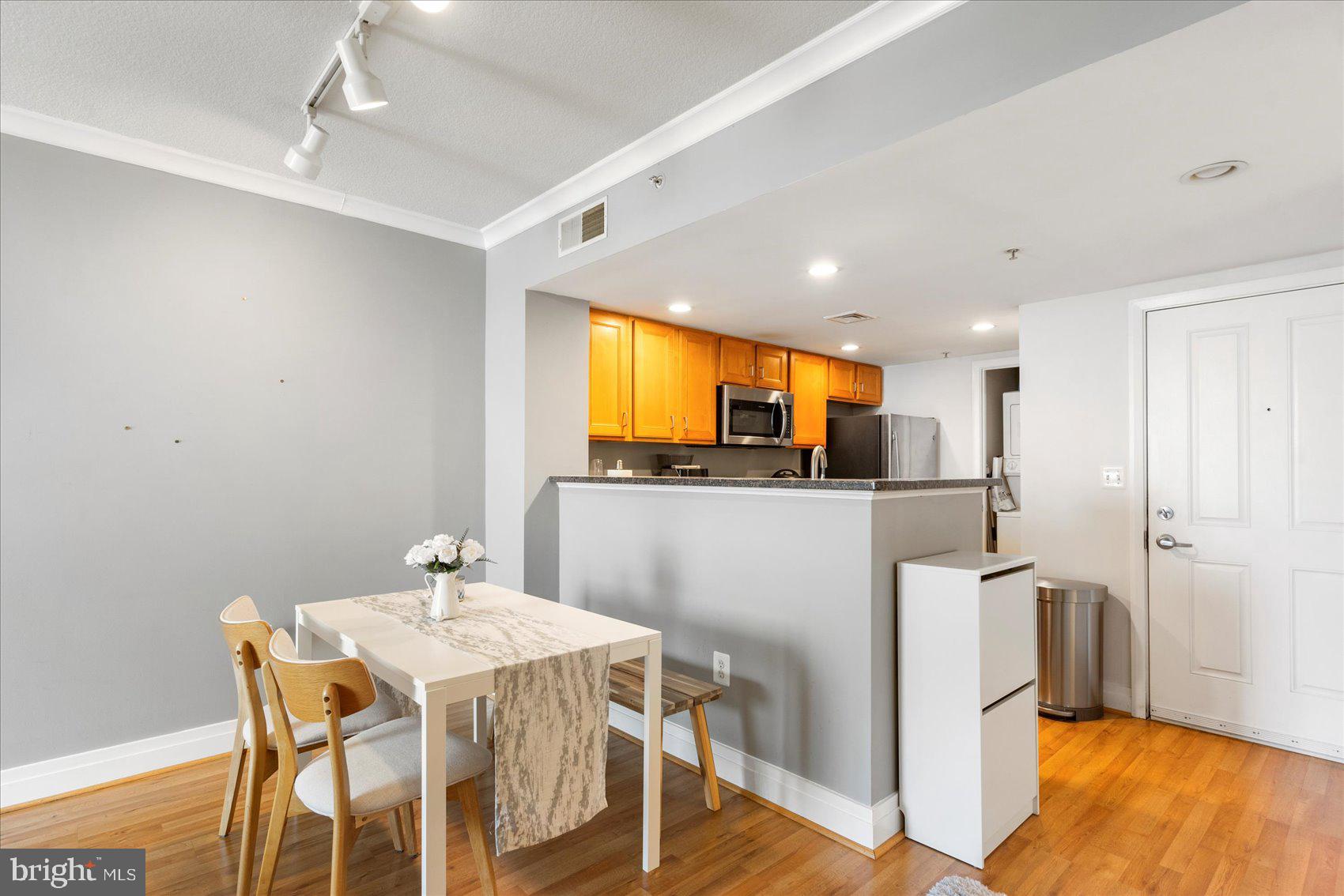 DOWNTOWN - Residential