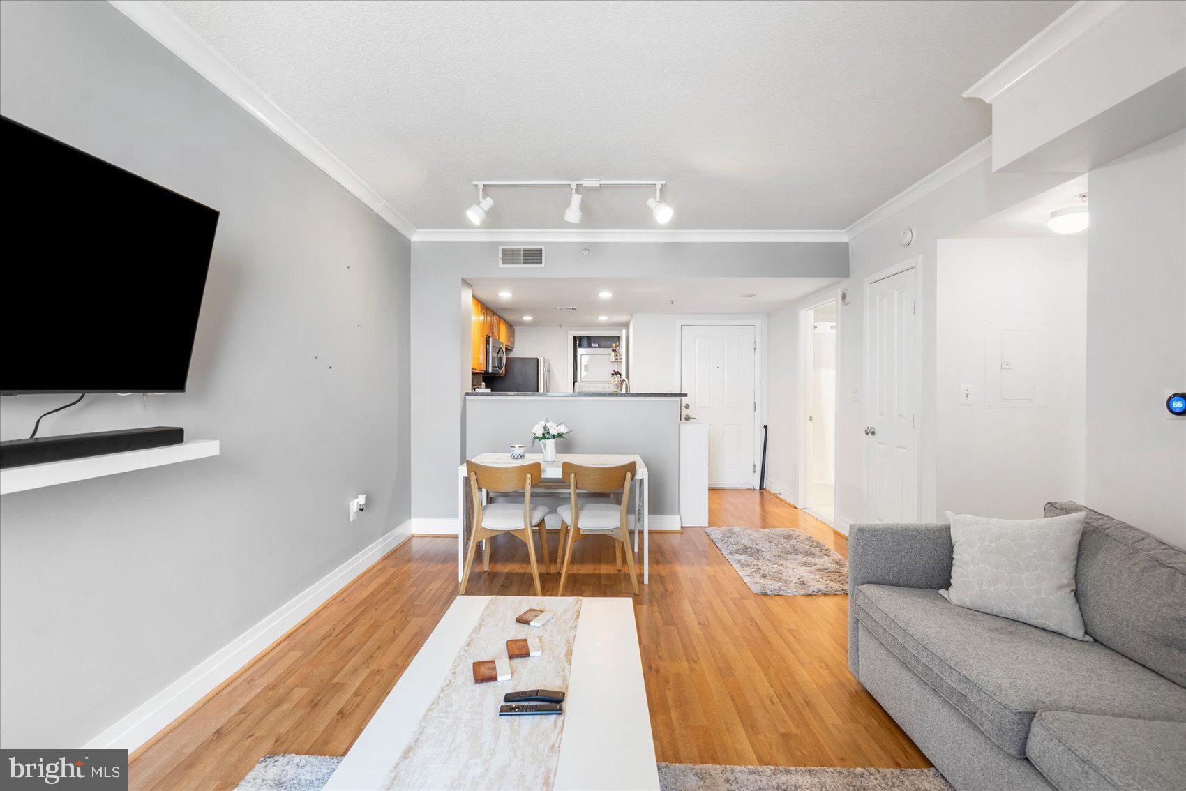 DOWNTOWN - Residential