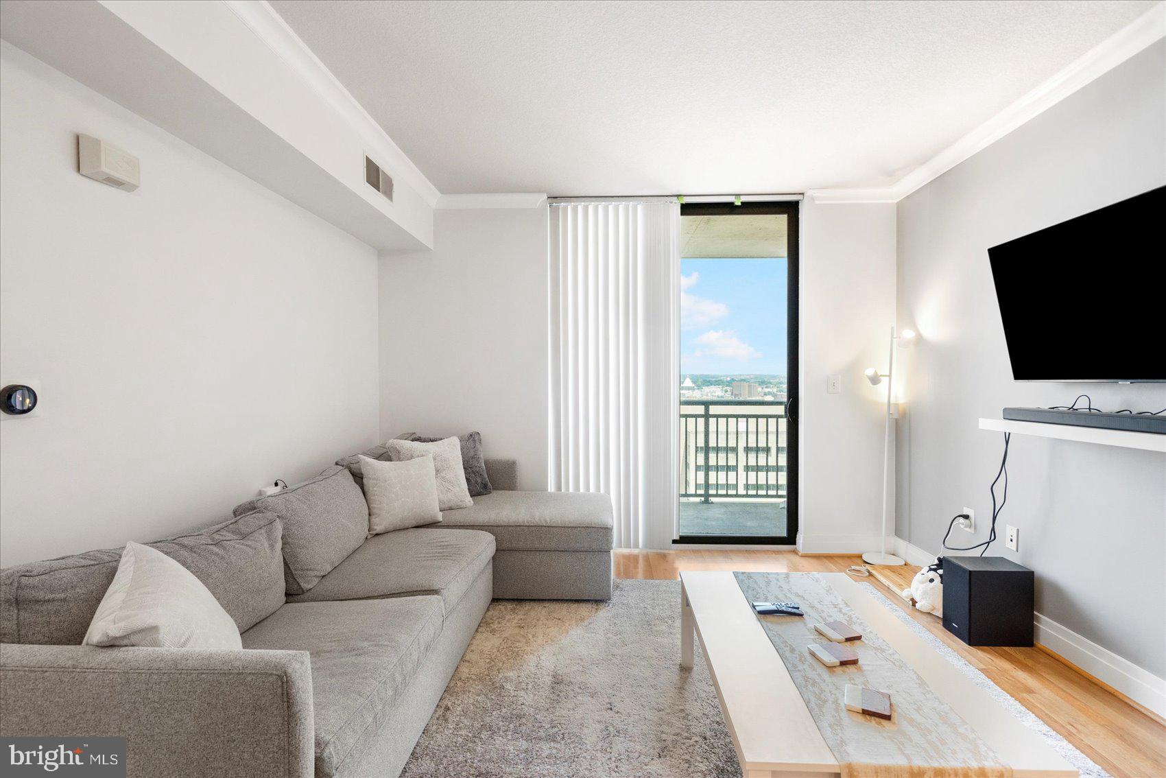 DOWNTOWN - Residential