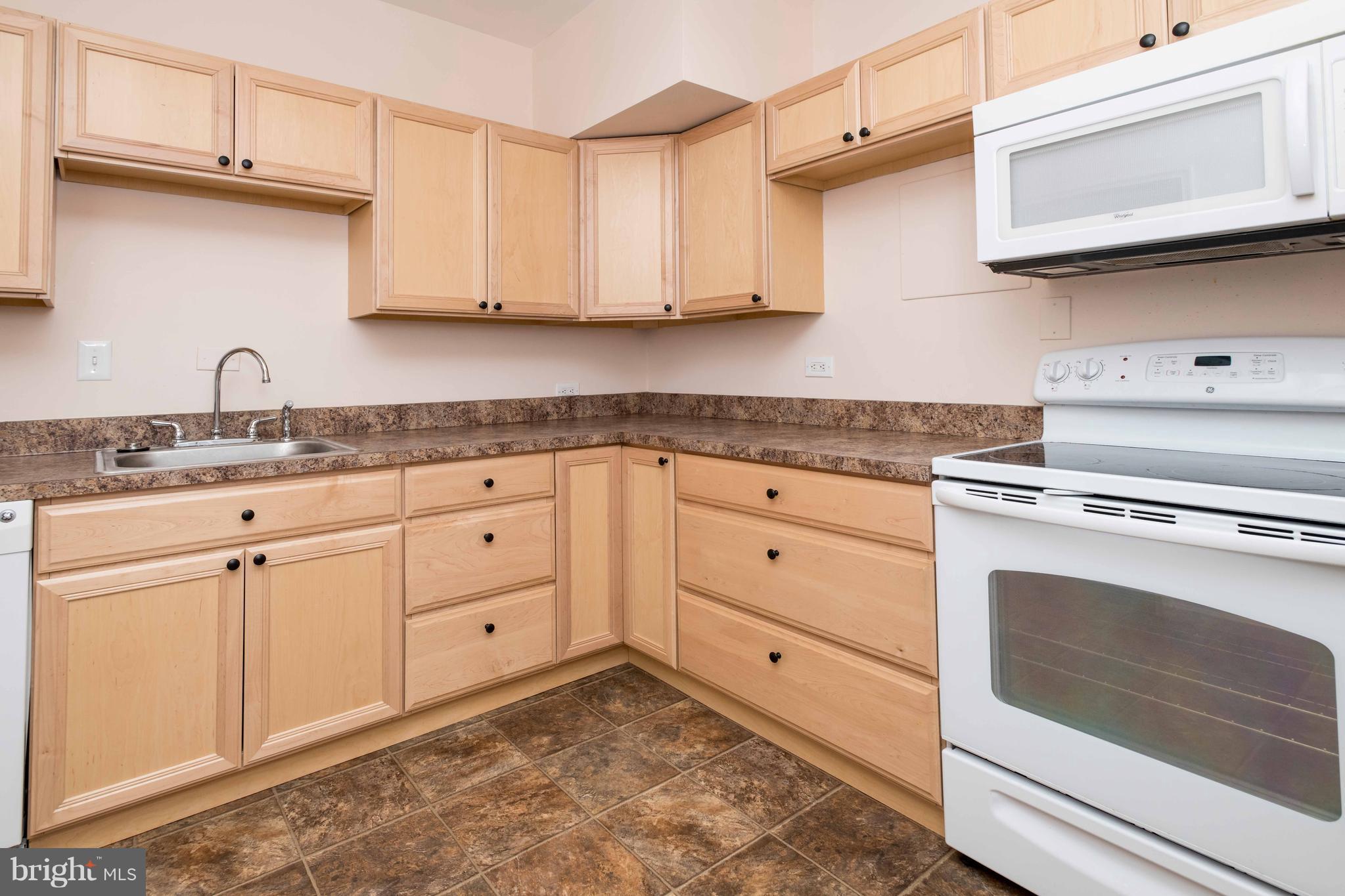 ELEVEN SLADE - Residential