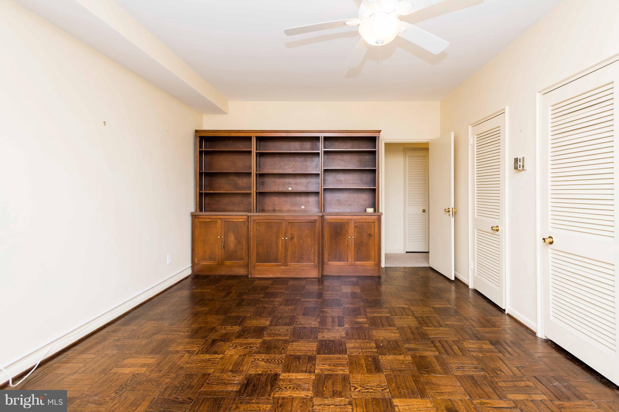 ELEVEN SLADE - Residential