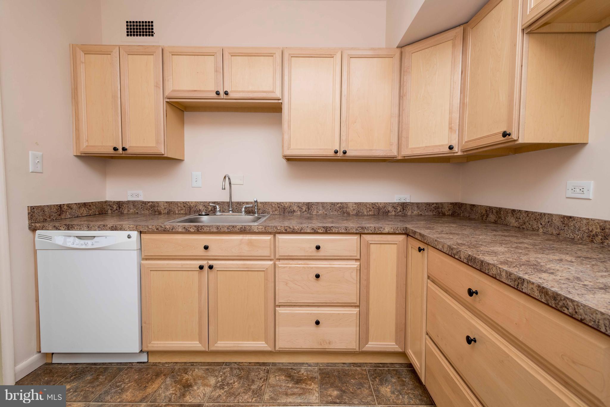 ELEVEN SLADE - Residential