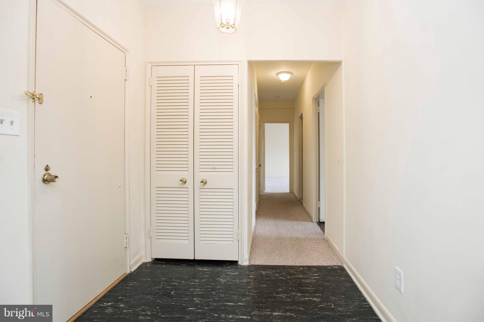 ELEVEN SLADE - Residential