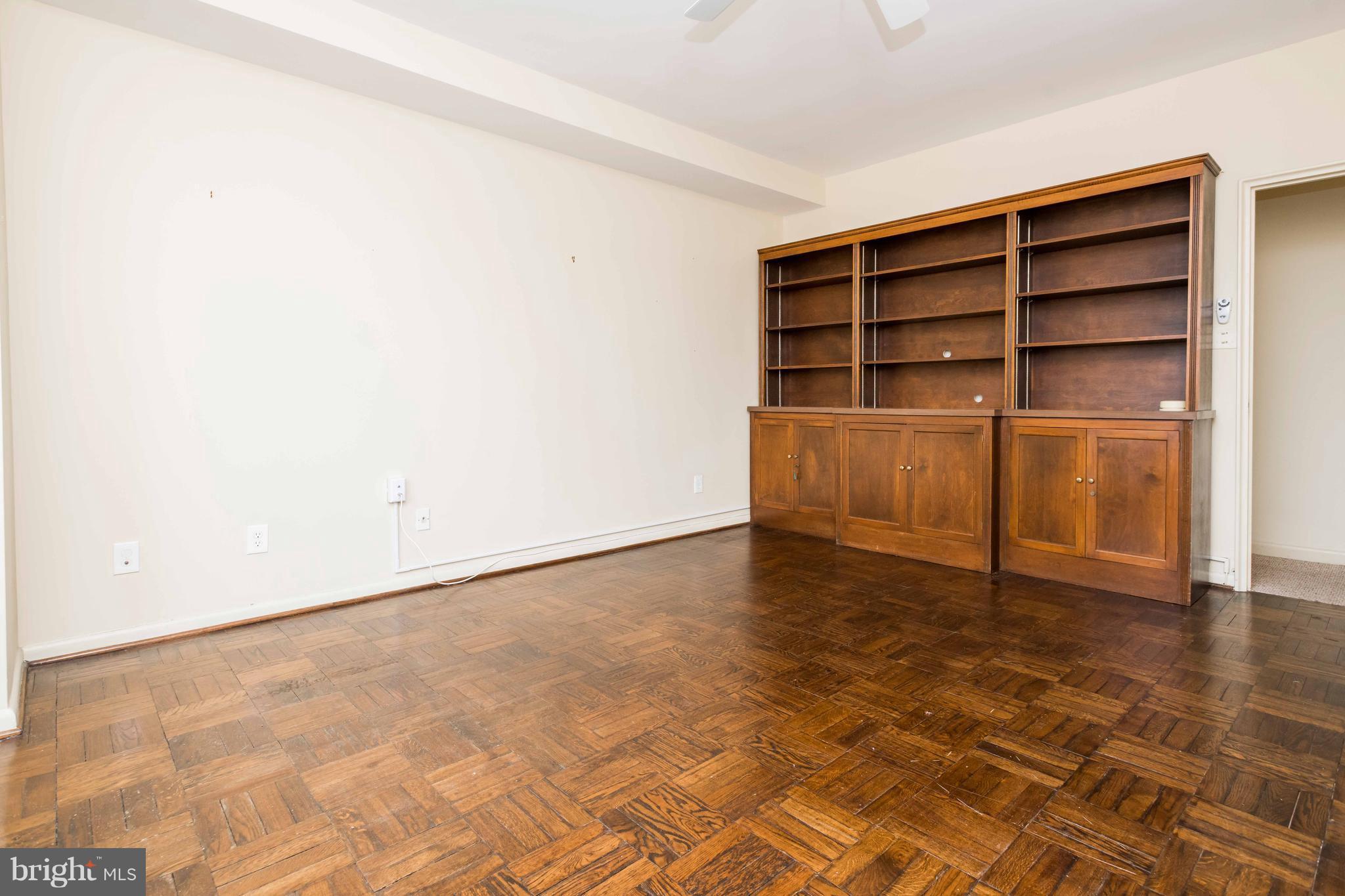 ELEVEN SLADE - Residential