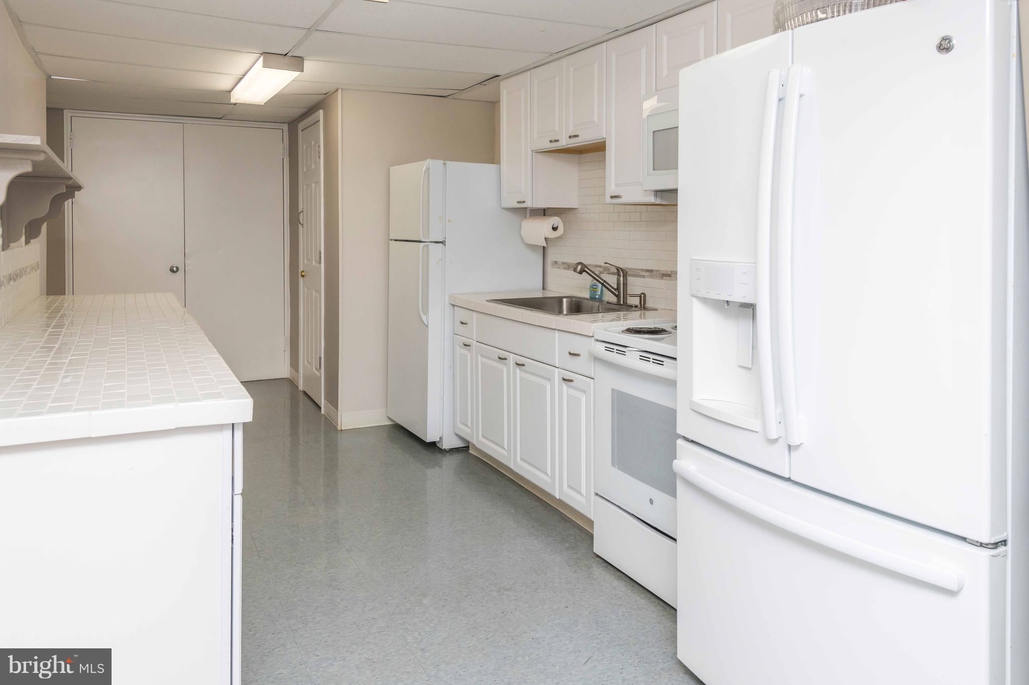 ELEVEN SLADE - Residential