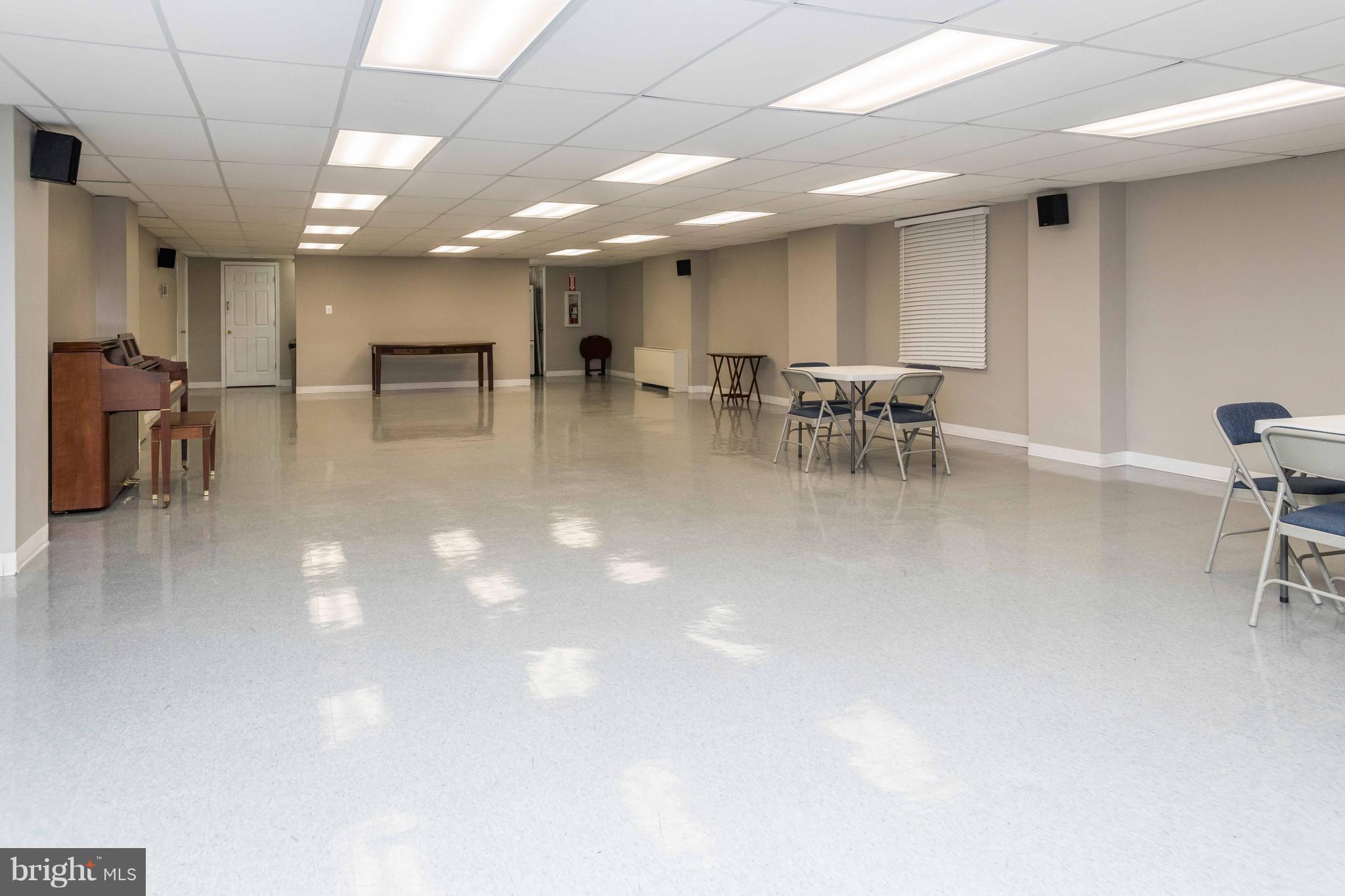 ELEVEN SLADE - Residential