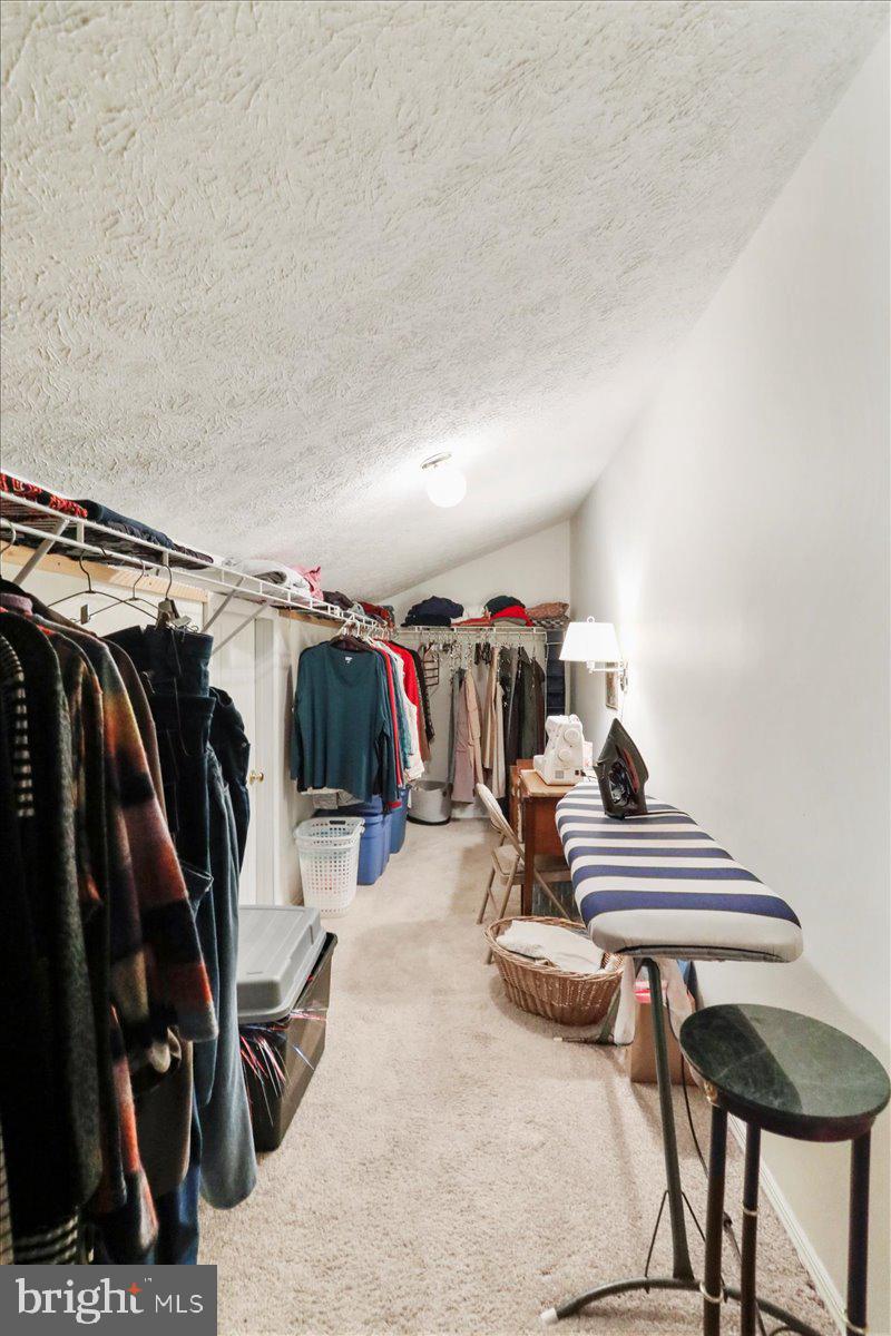 WINDOVER HILLS - Residential