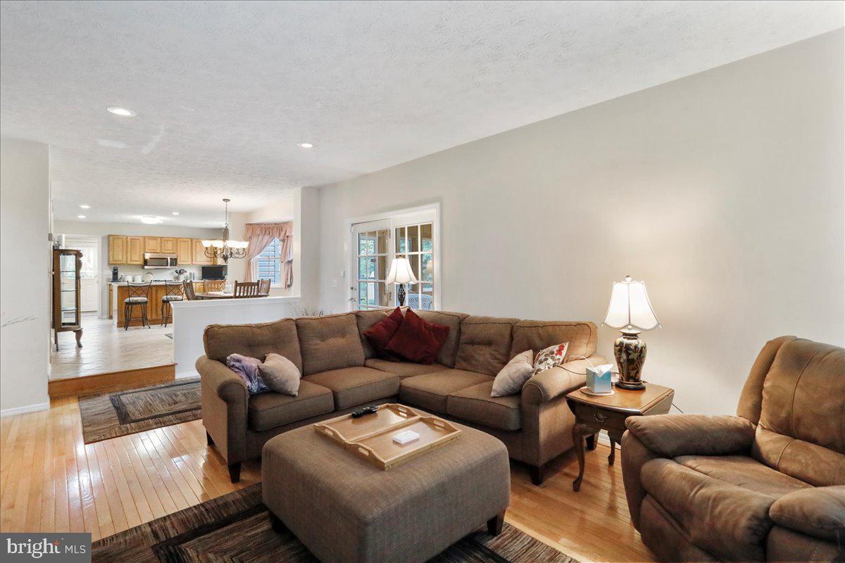 WINDOVER HILLS - Residential