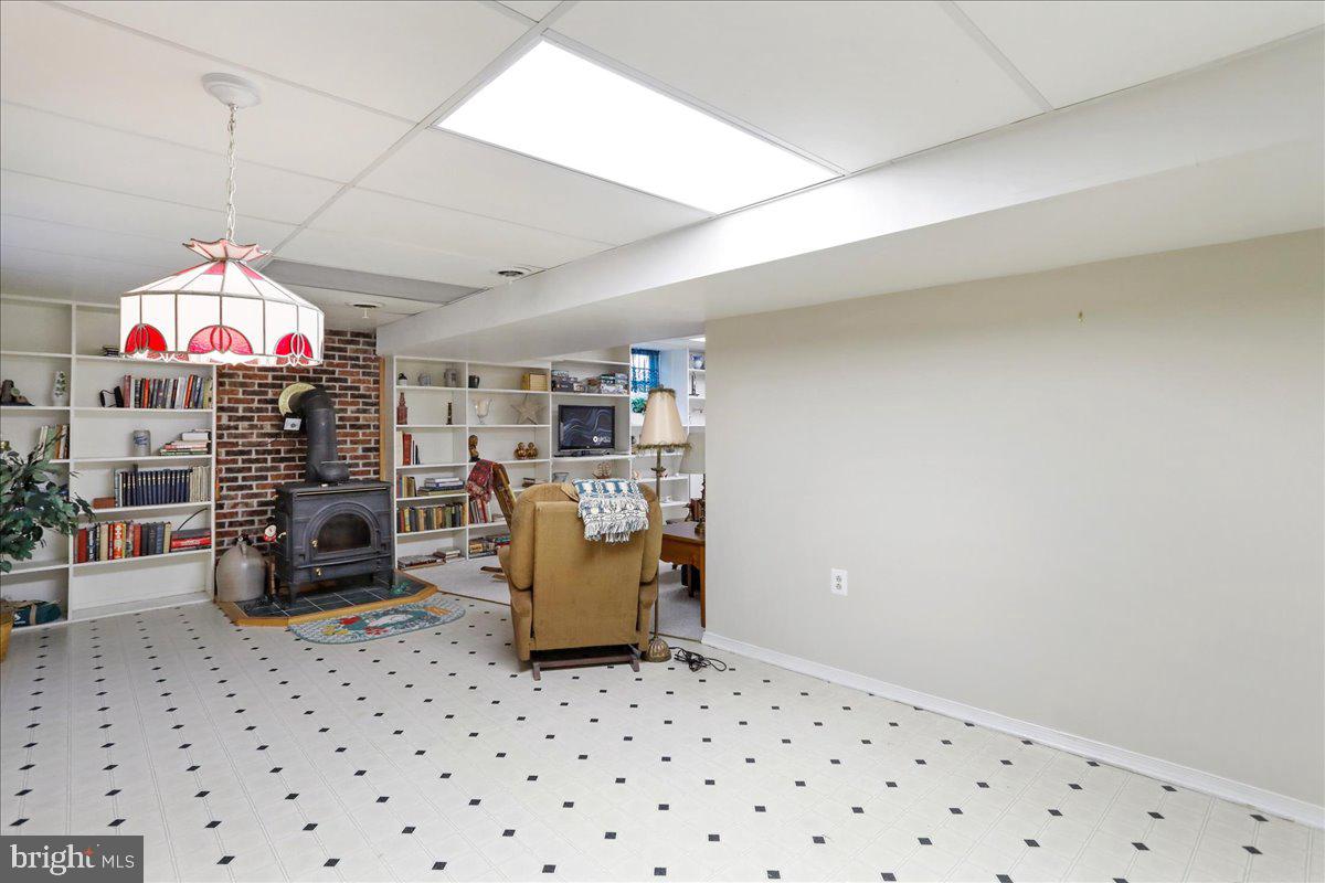 WINDOVER HILLS - Residential