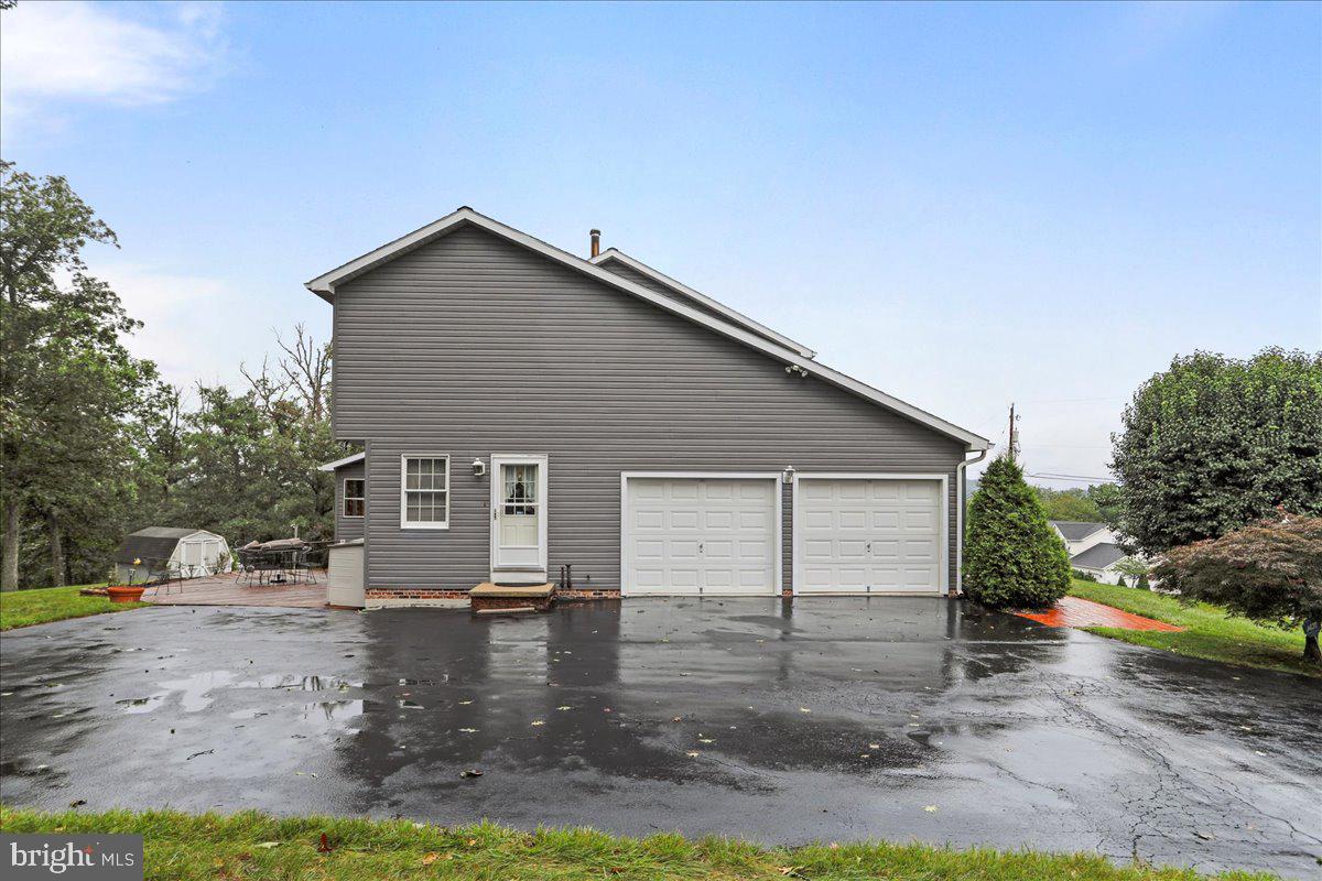 WINDOVER HILLS - Residential