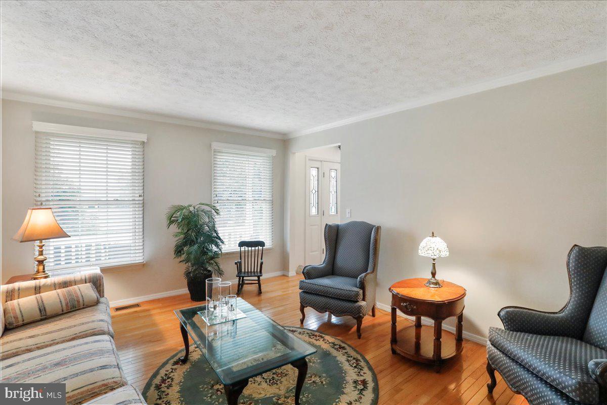 WINDOVER HILLS - Residential