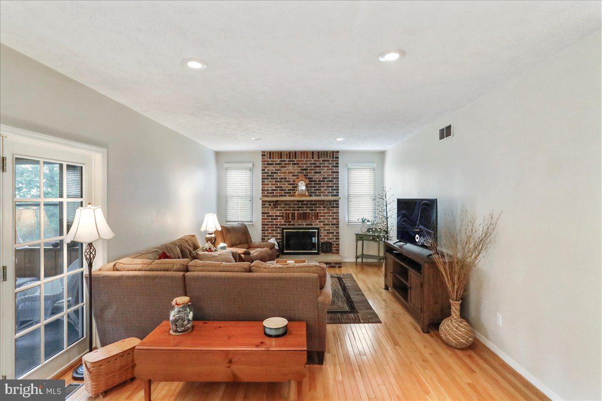 WINDOVER HILLS - Residential