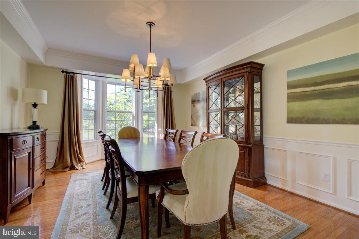 WOODS EDGE - Residential