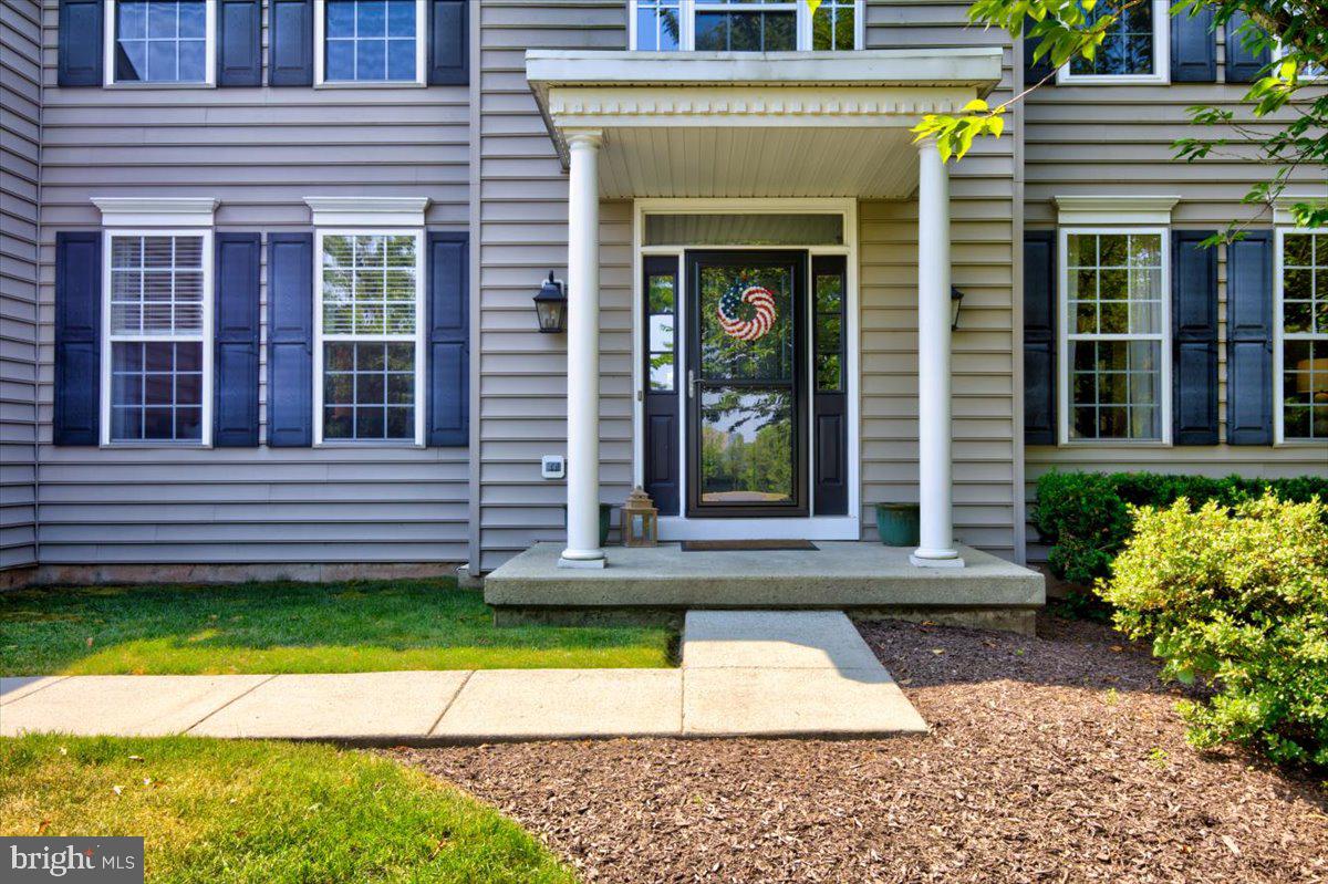 WOODS EDGE - Residential