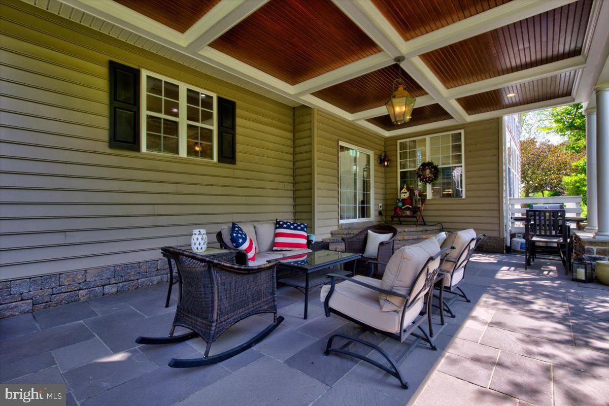 WOODS EDGE - Residential