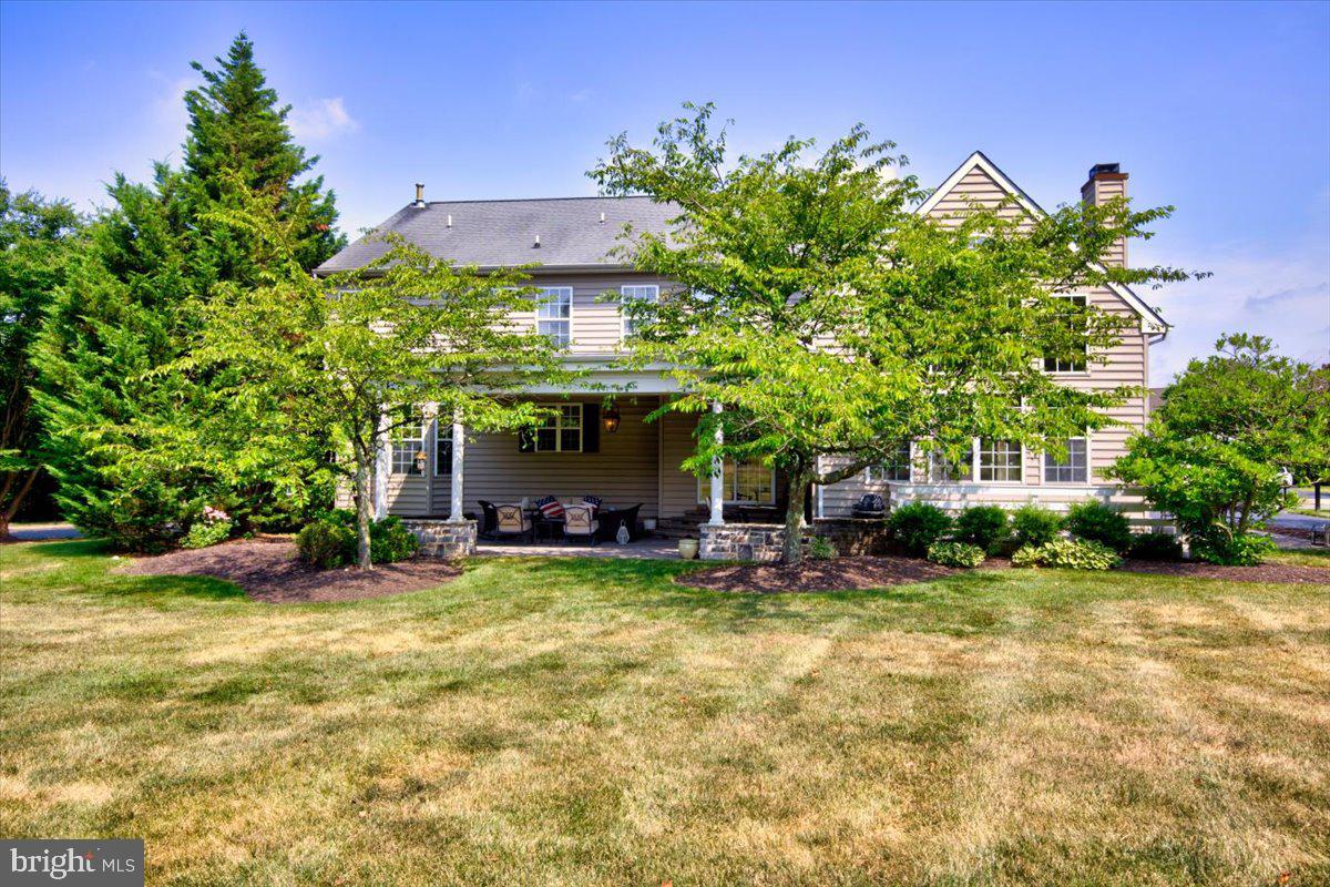 WOODS EDGE - Residential