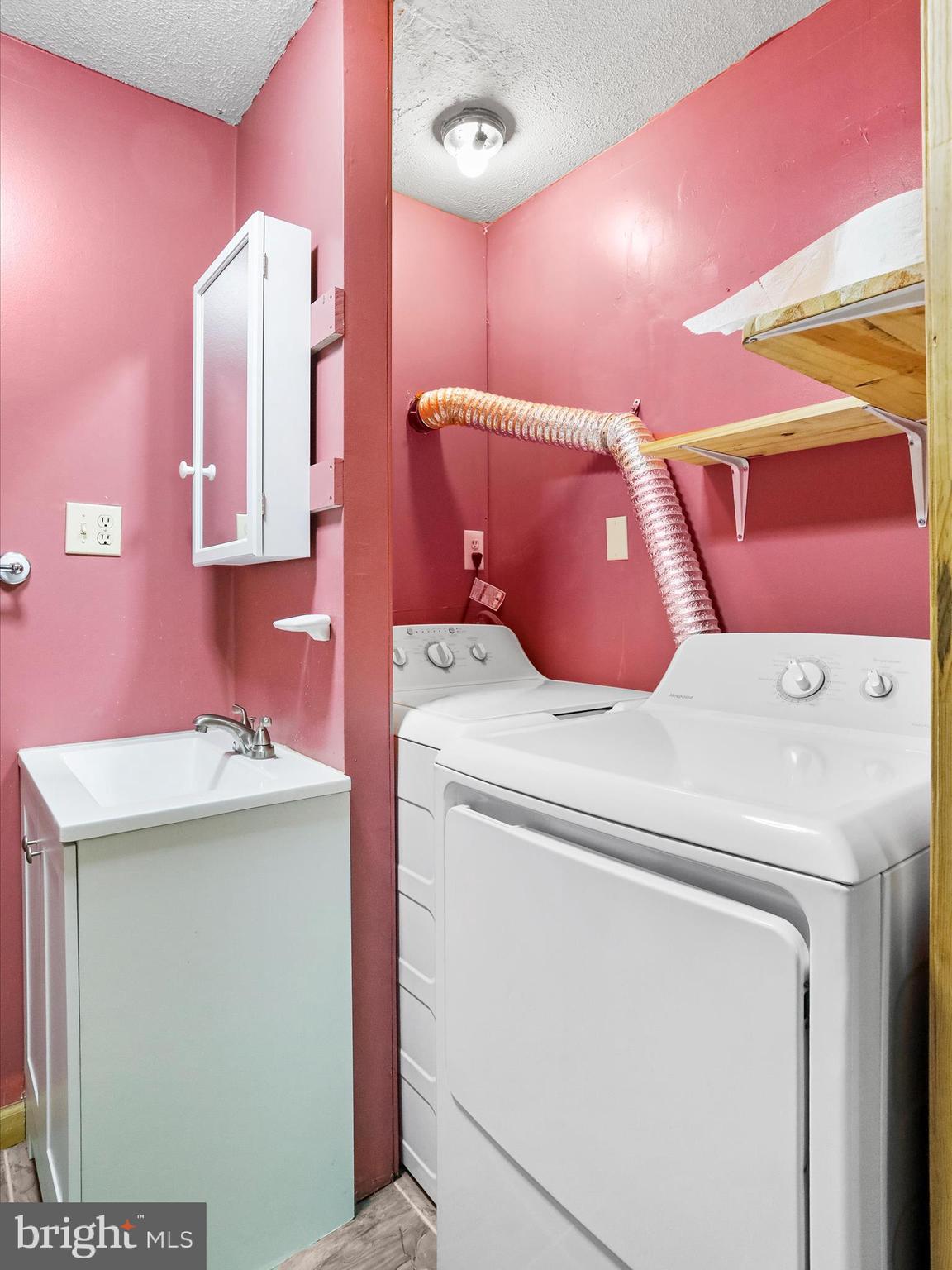 SLEEPY CREEK FARMS - Residential