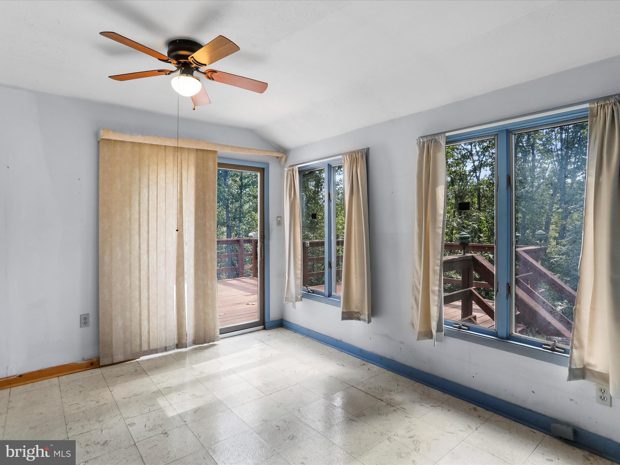 SLEEPY CREEK FARMS - Residential