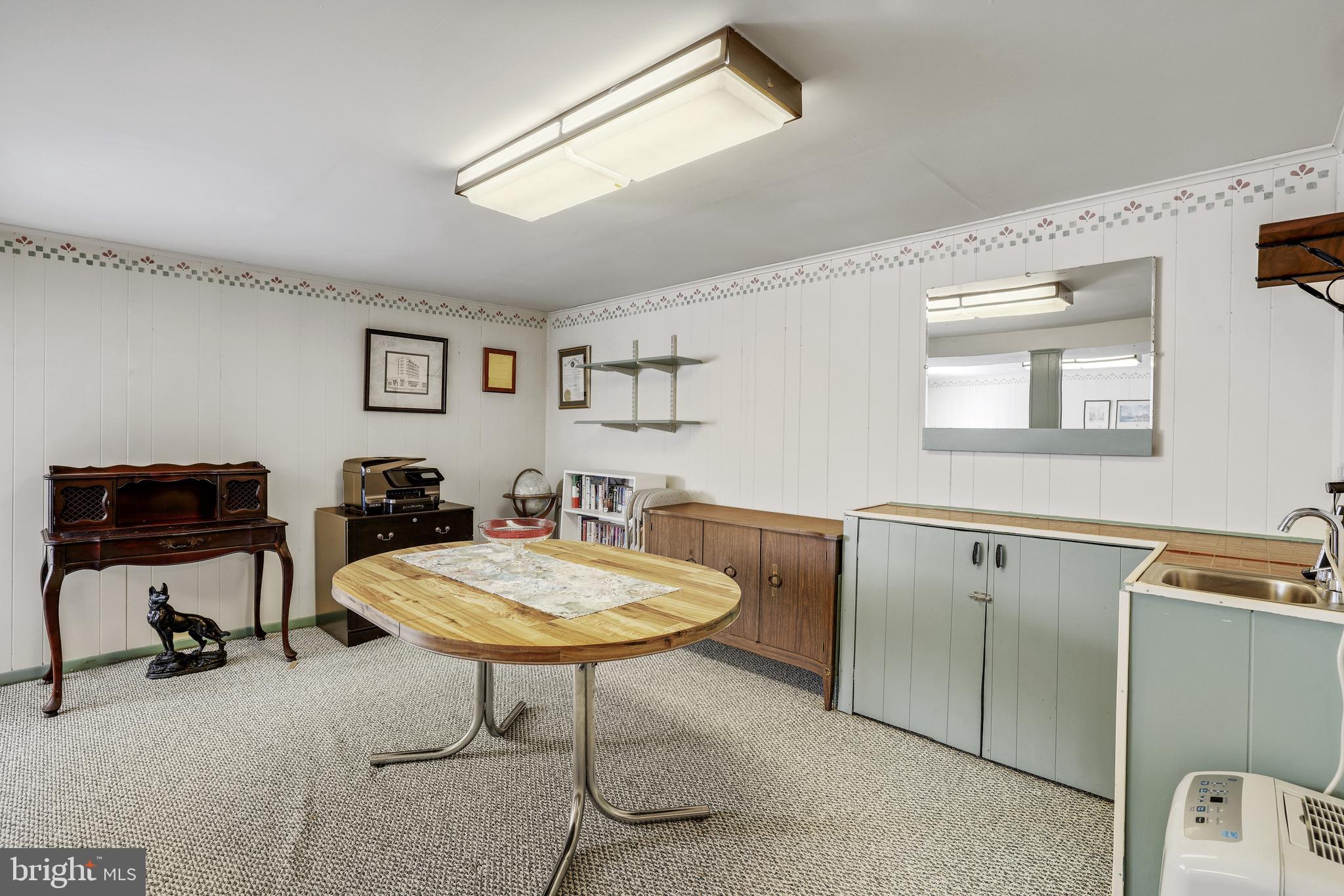 HILLSIDE ACRES - Residential