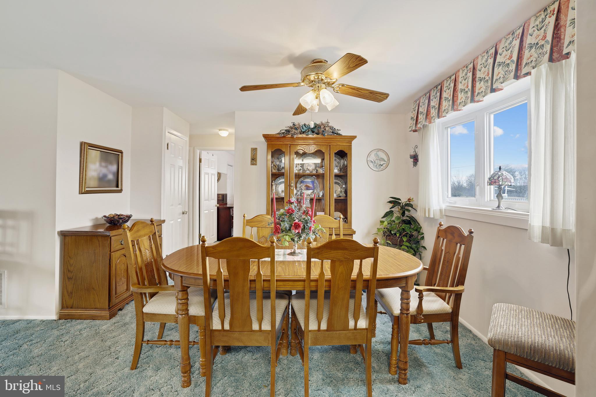 HILLSIDE ACRES - Residential