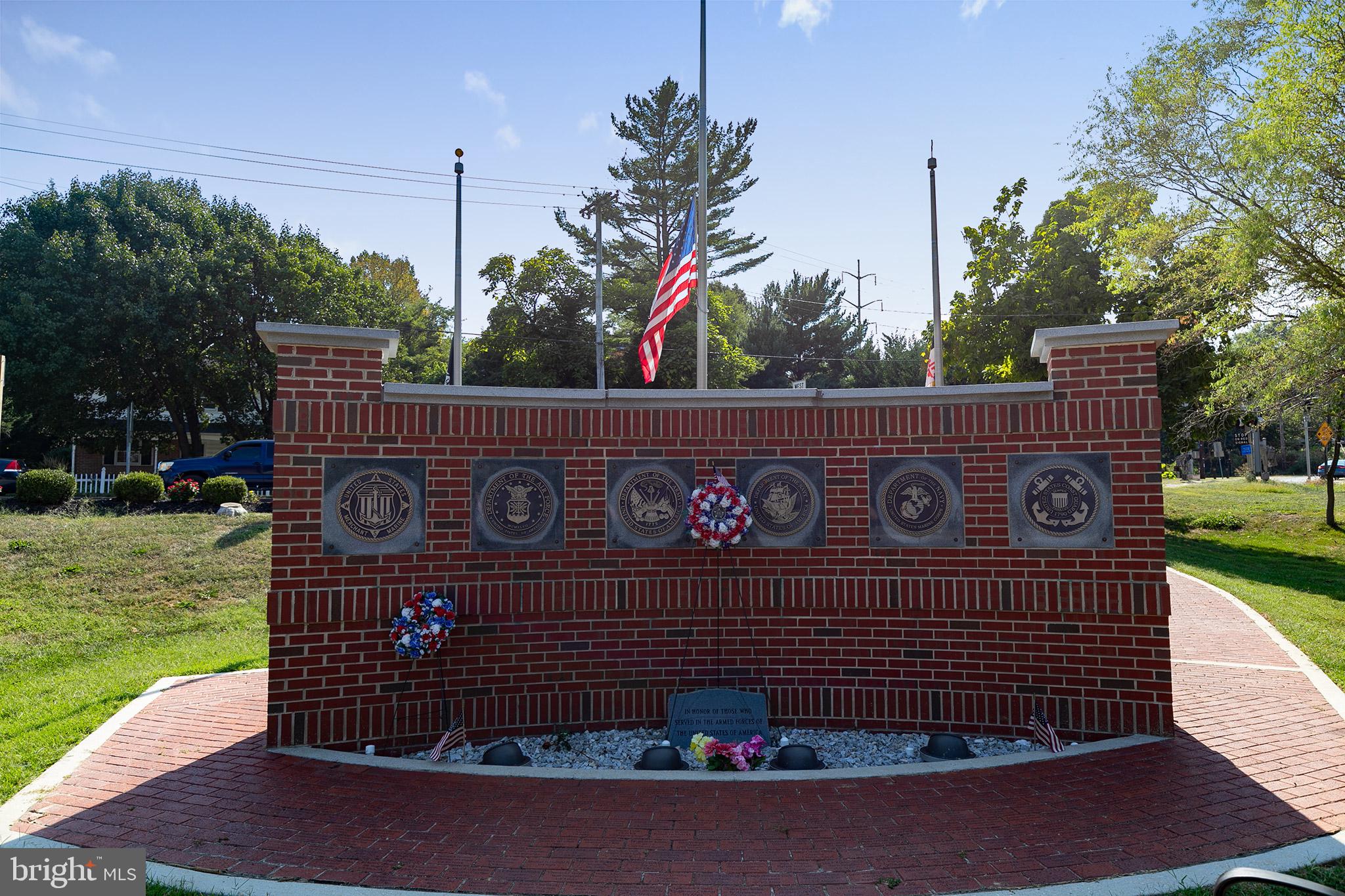 HILLSIDE ACRES - Residential