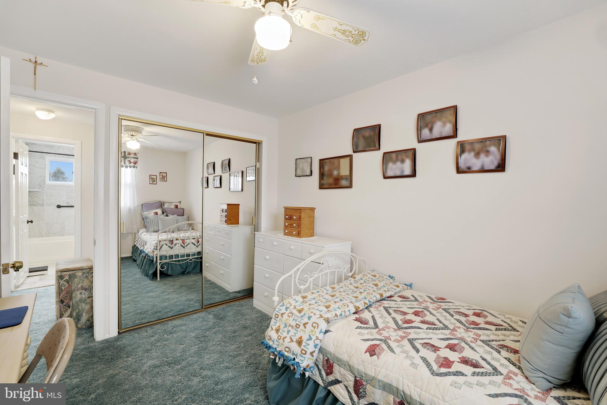 HILLSIDE ACRES - Residential