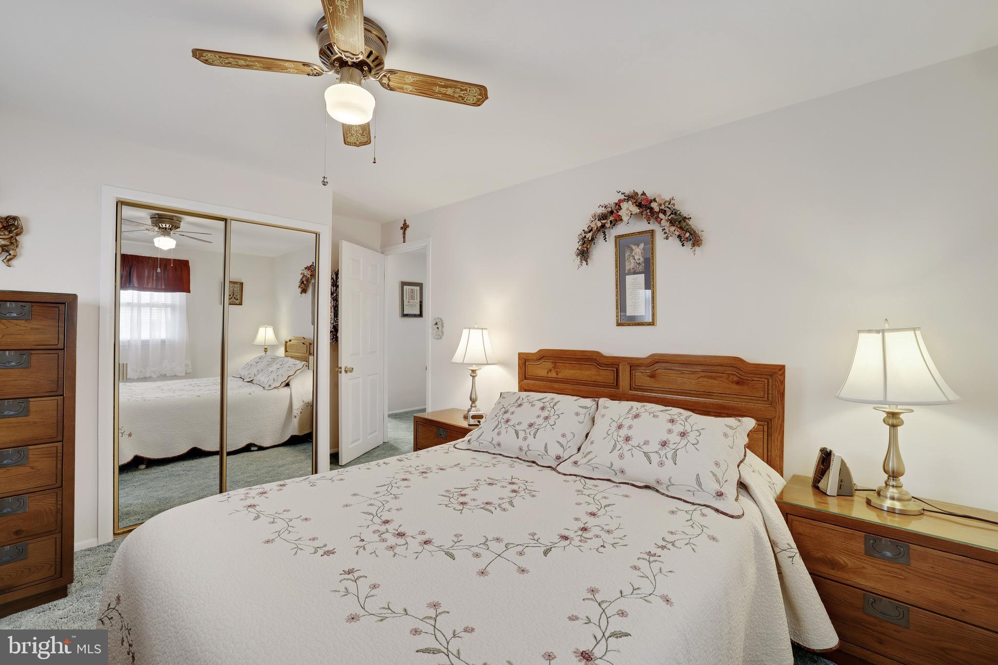 HILLSIDE ACRES - Residential