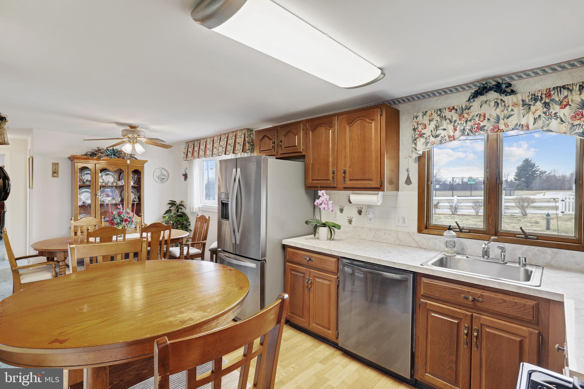 HILLSIDE ACRES - Residential