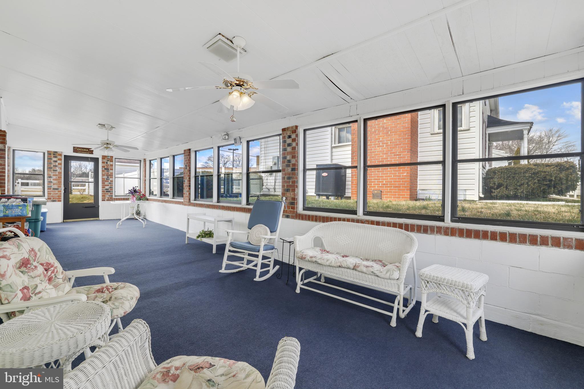 HILLSIDE ACRES - Residential