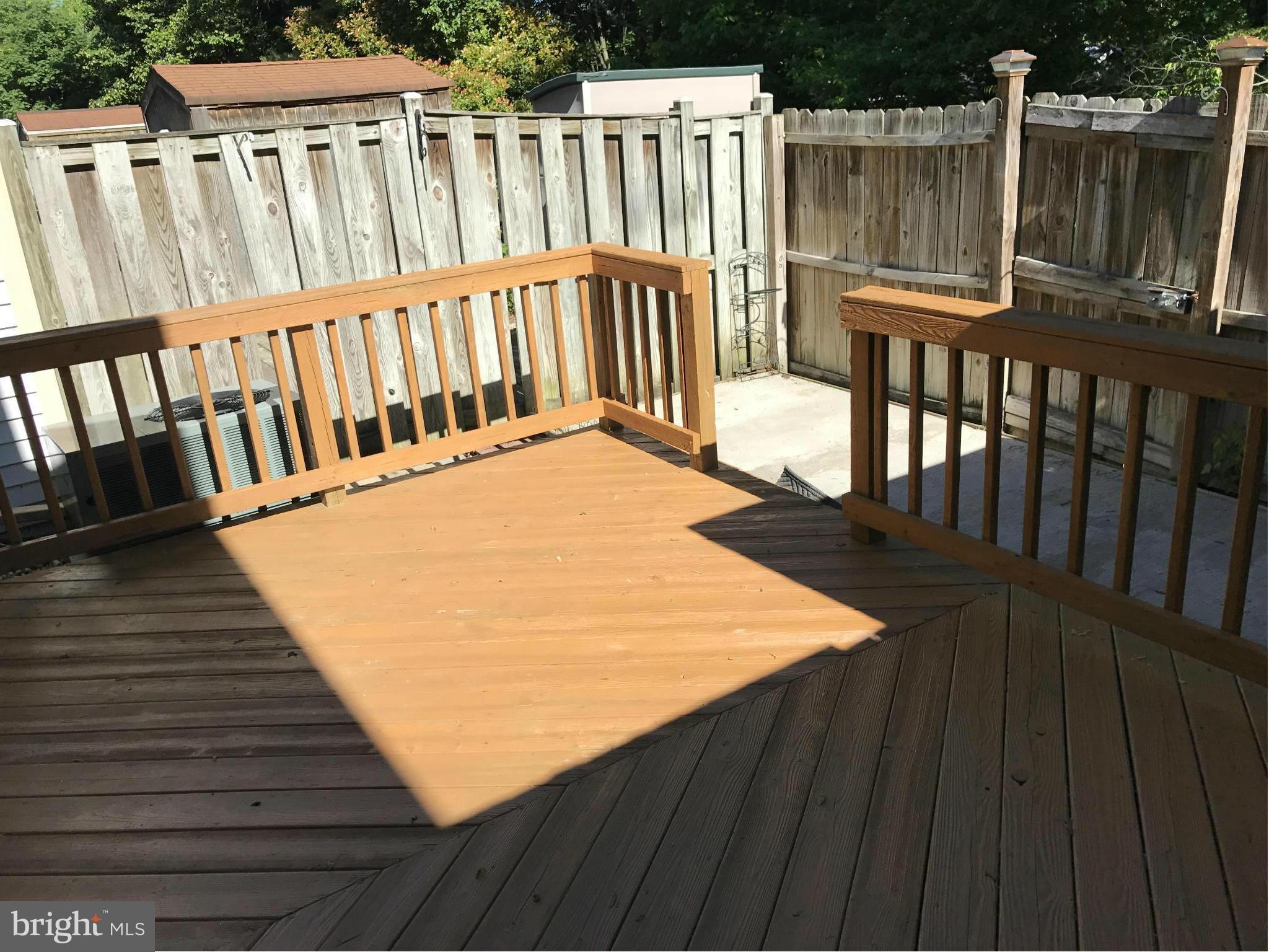 ROLLINGWOOD VILLAGE - Residential Lease