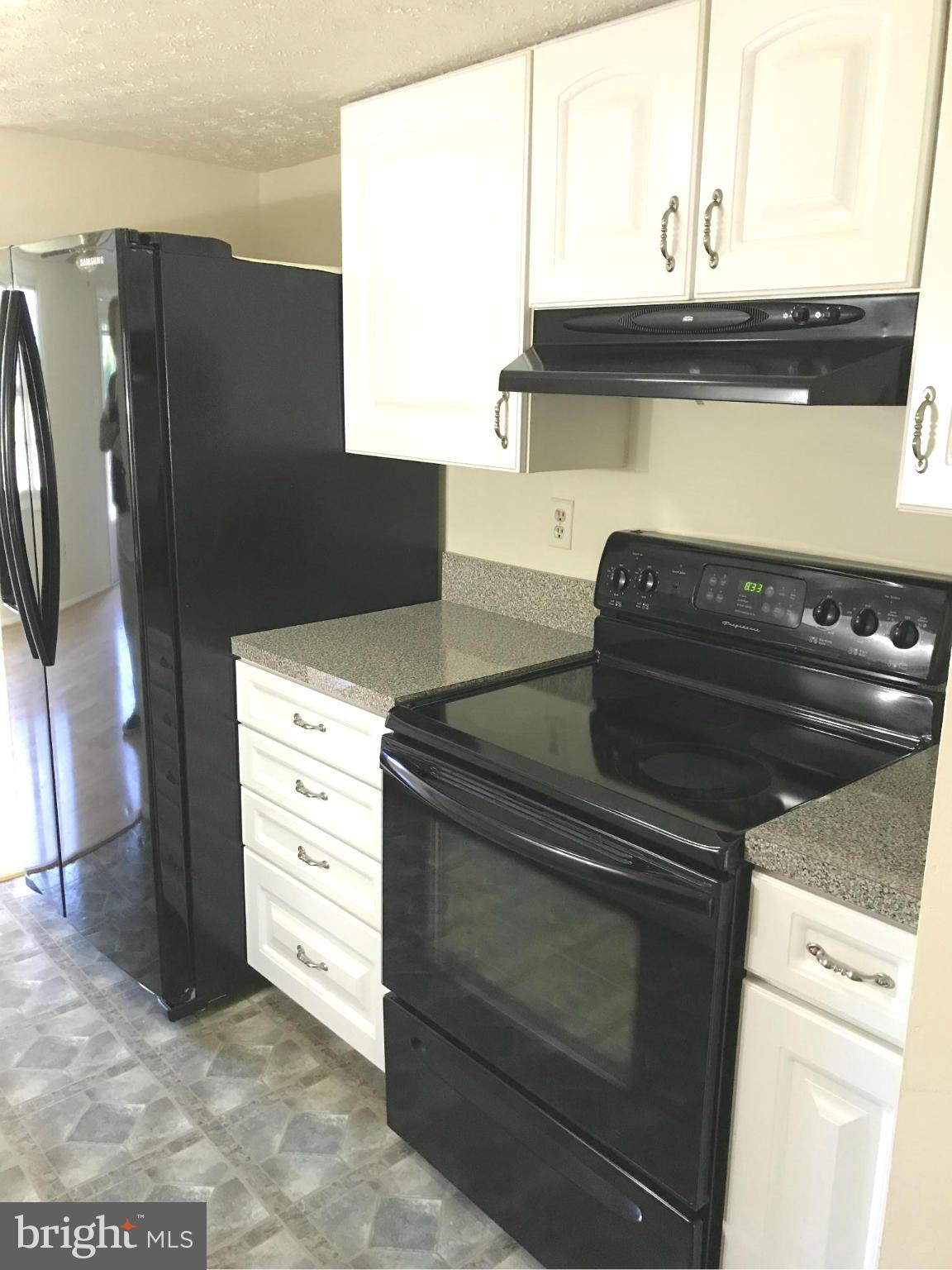 ROLLINGWOOD VILLAGE - Residential Lease