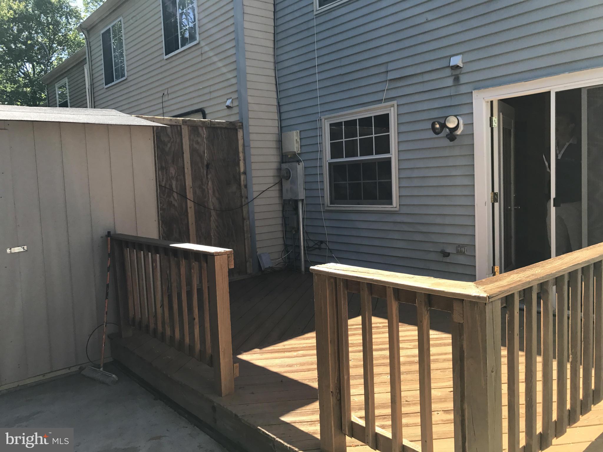 ROLLINGWOOD VILLAGE - Residential Lease