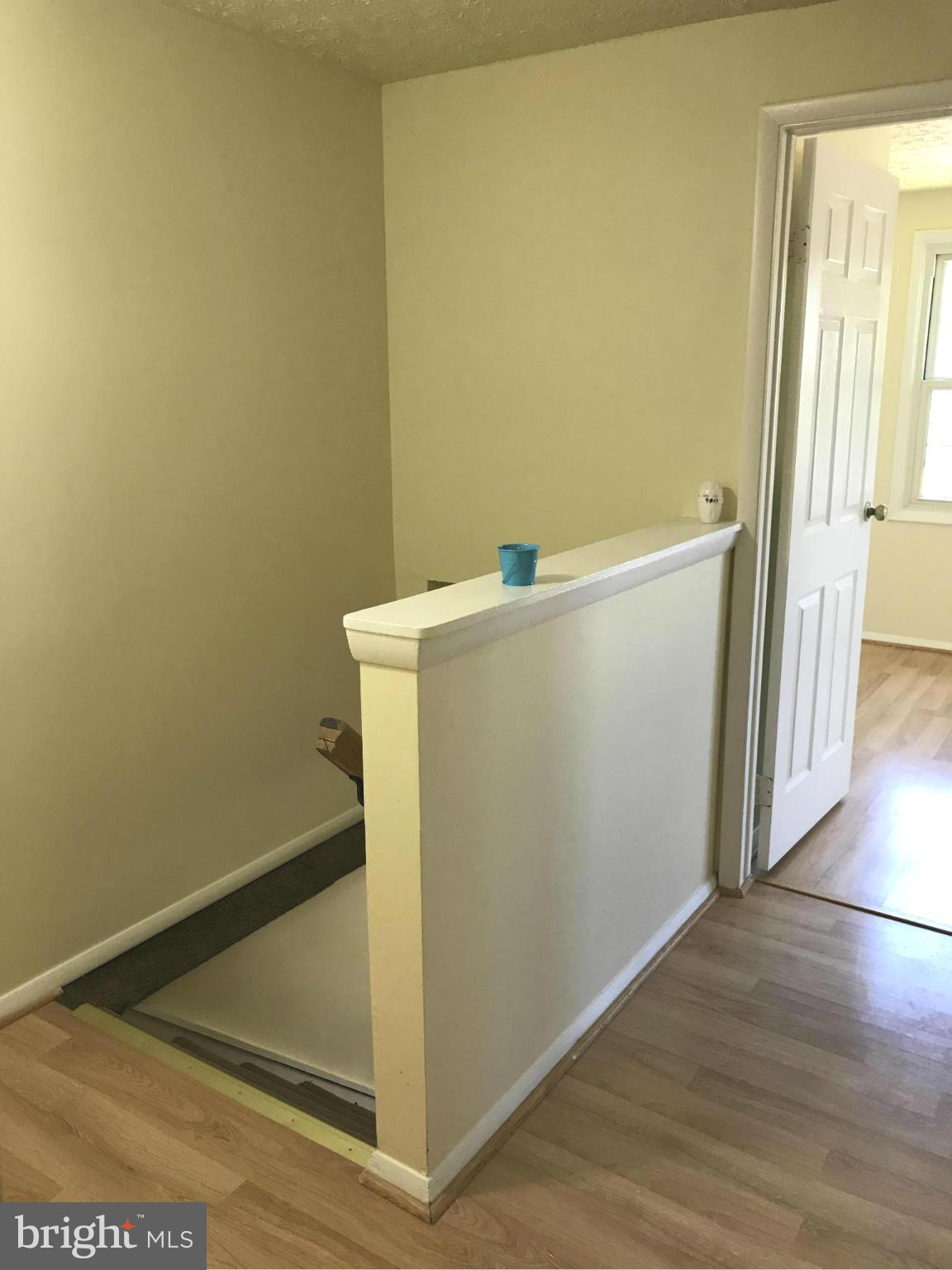 ROLLINGWOOD VILLAGE - Residential Lease