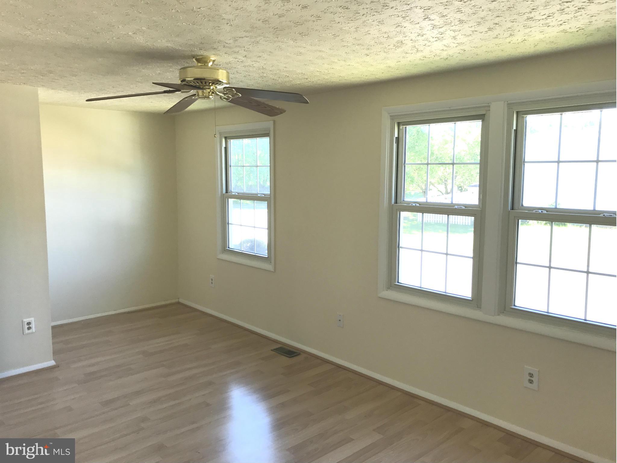 ROLLINGWOOD VILLAGE - Residential Lease