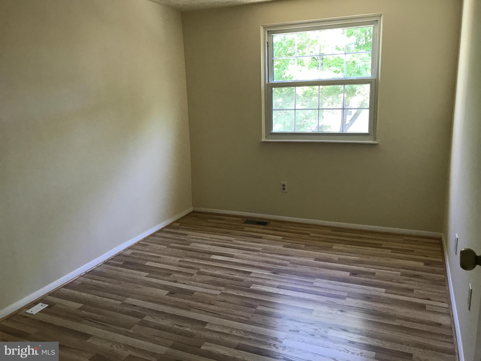 ROLLINGWOOD VILLAGE - Residential Lease